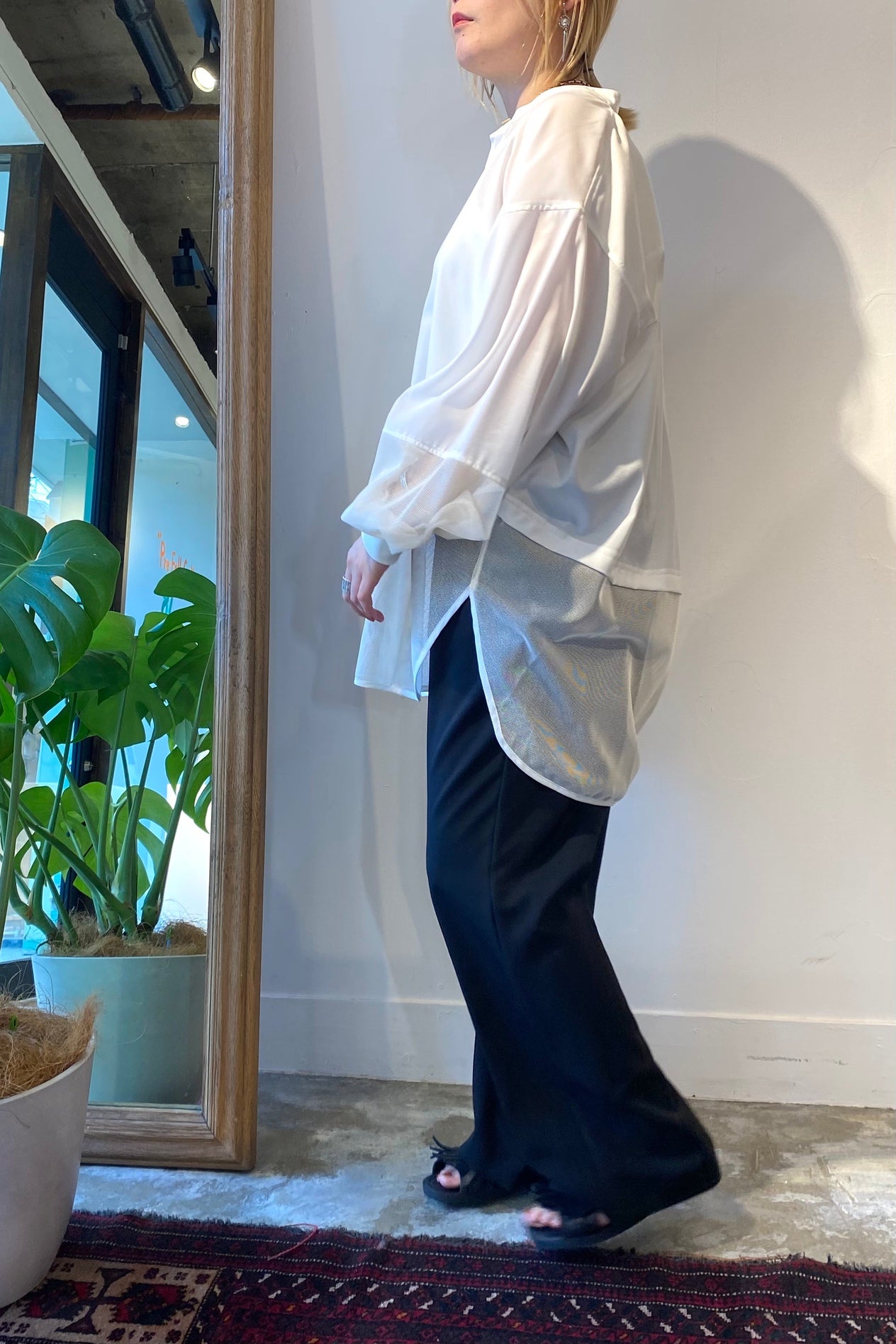 CHIGNON (シニヨン) メッシュ 切替 シャツ