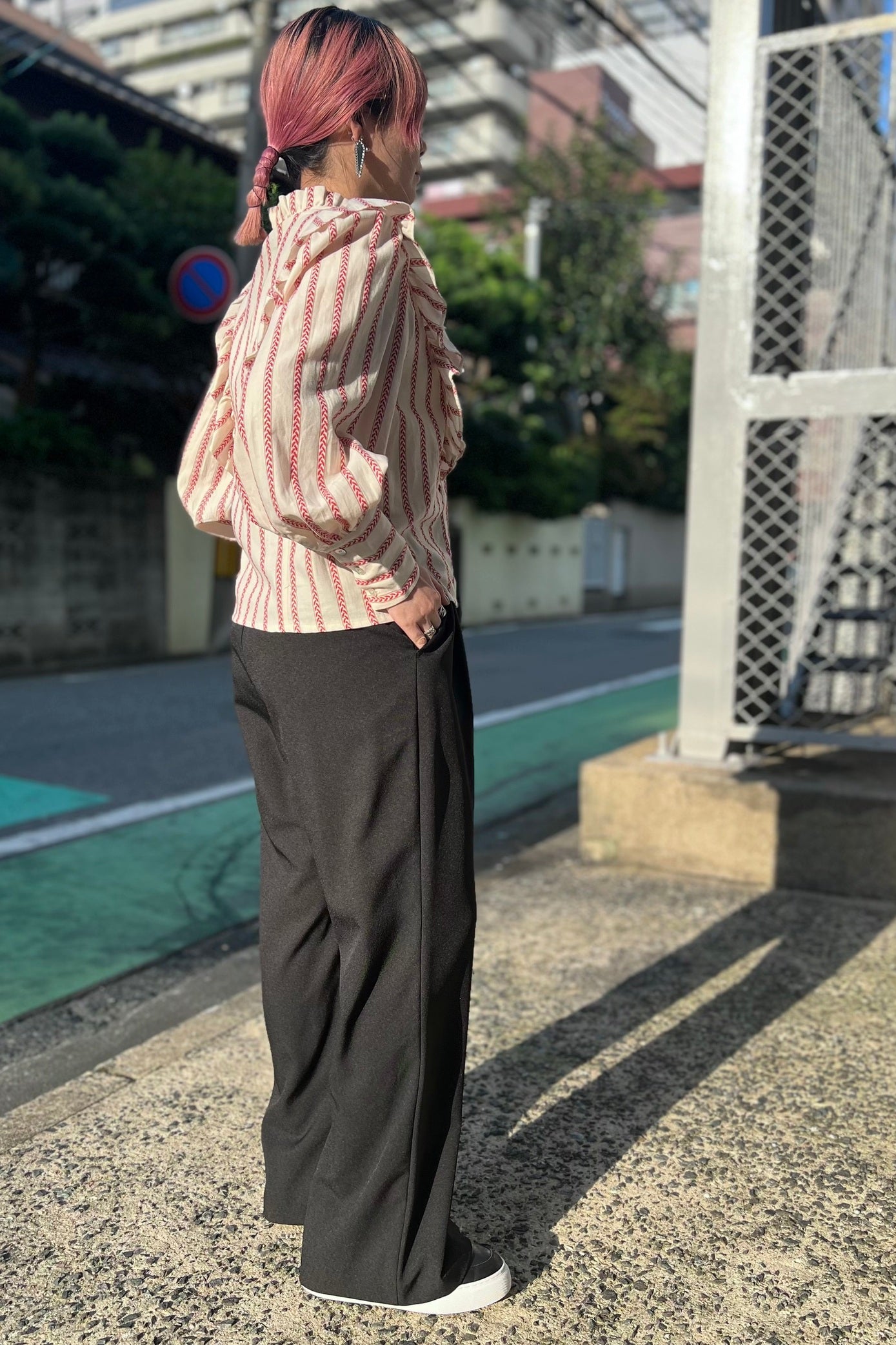 ストライプフリルブラウス