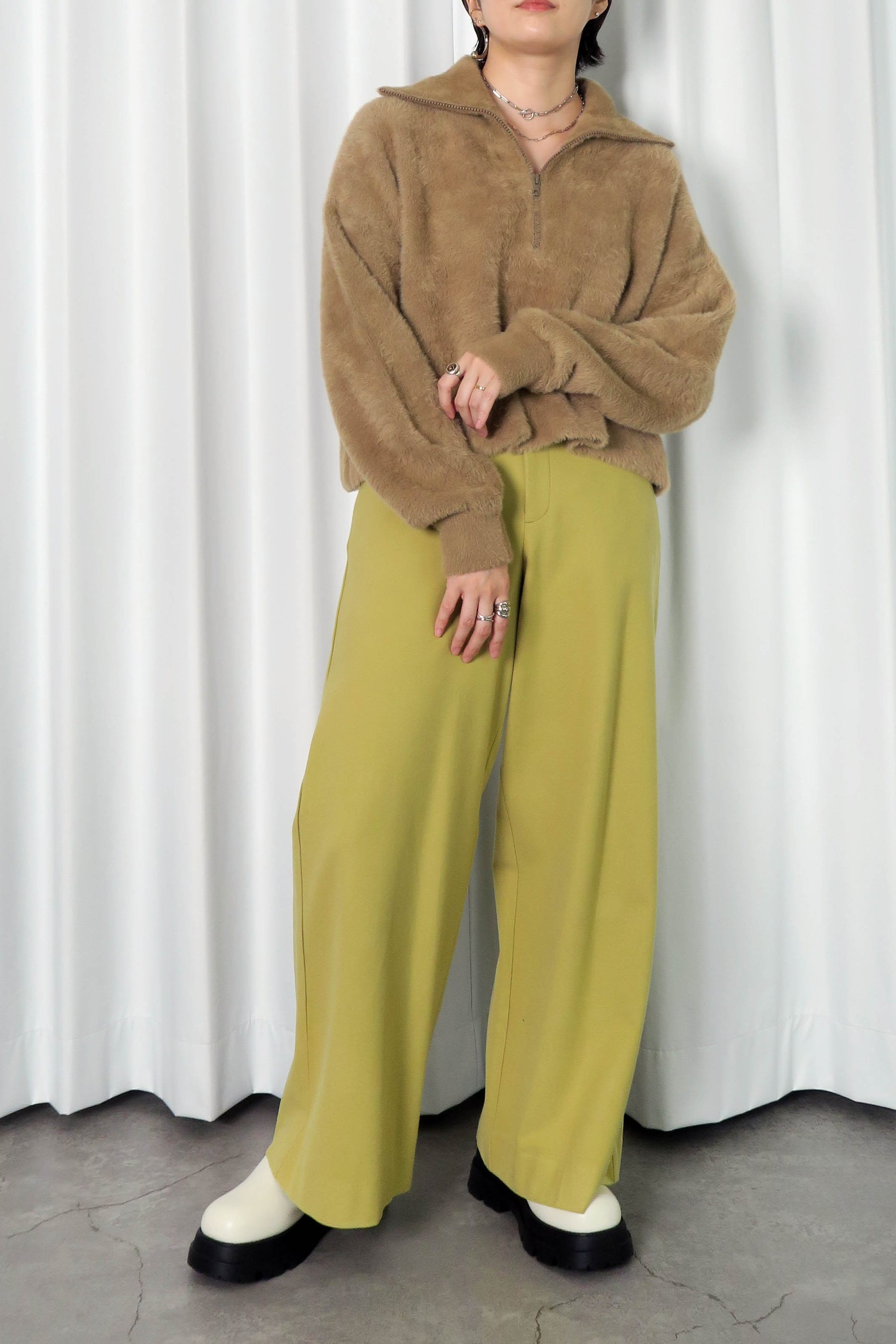 ウォームストレッチワイドパンツ
