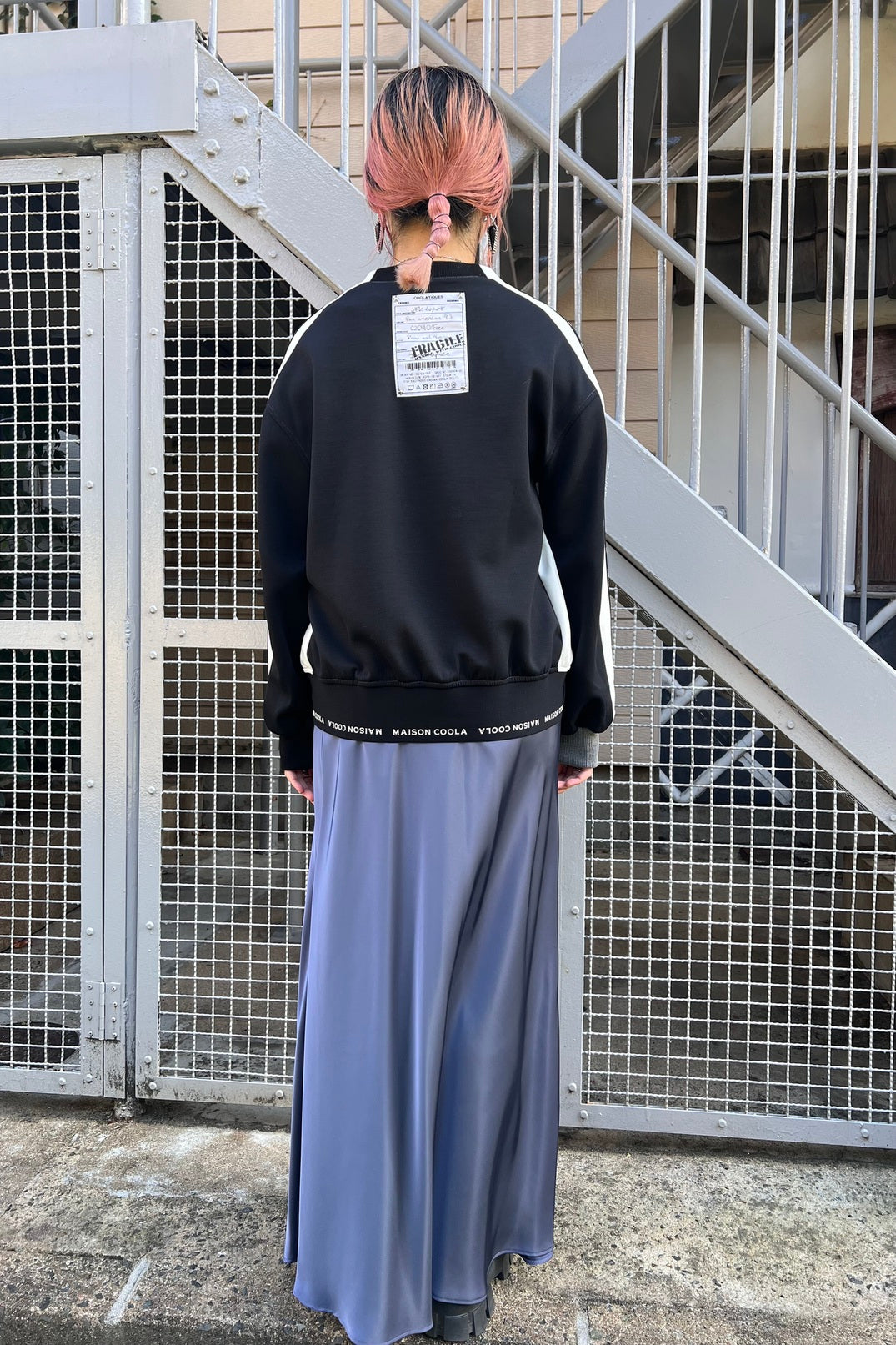 クレイジーパターンエンブロイダリープルオーバー