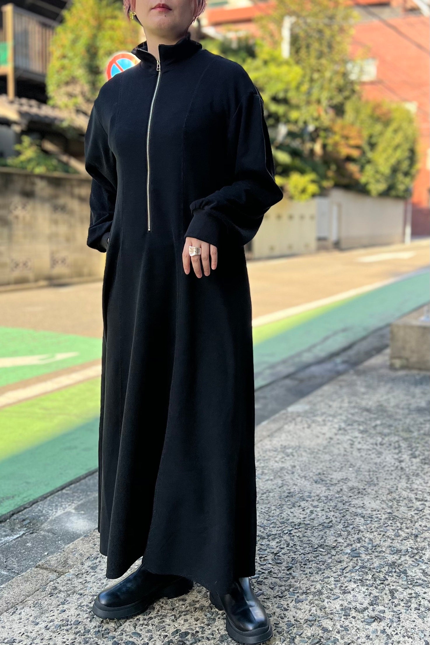 ハーフジップカットワンピース