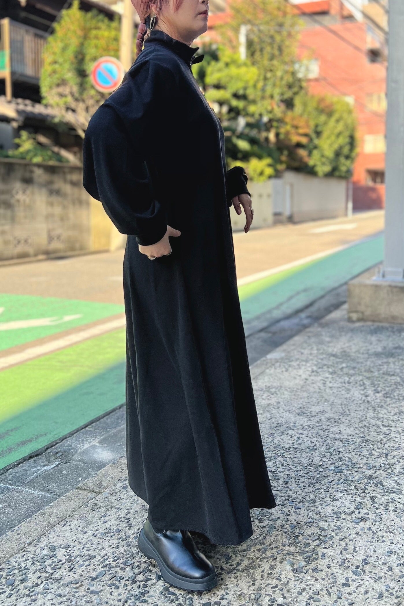 ハーフジップカットワンピース