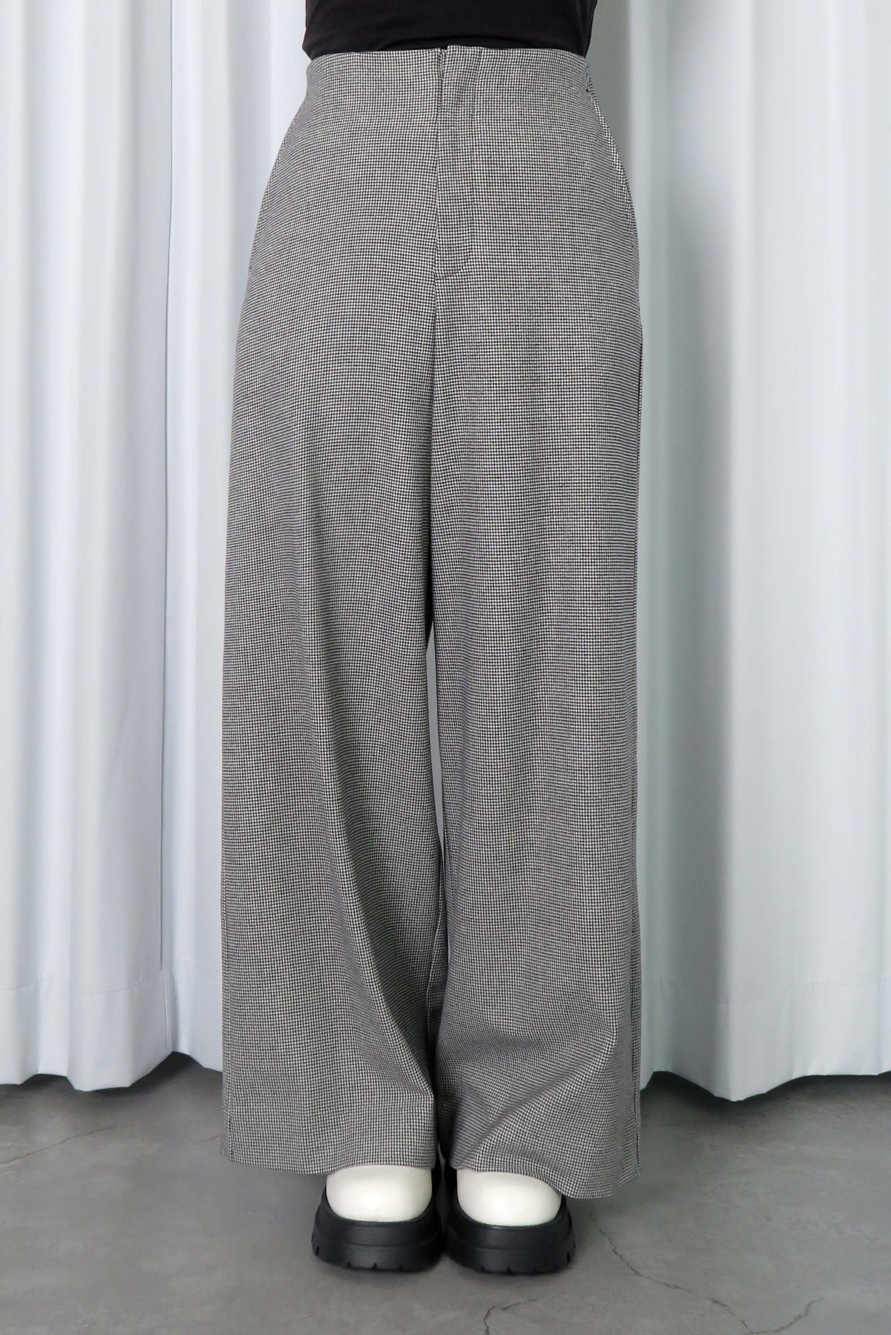 ウォームストレッチワイドパンツ