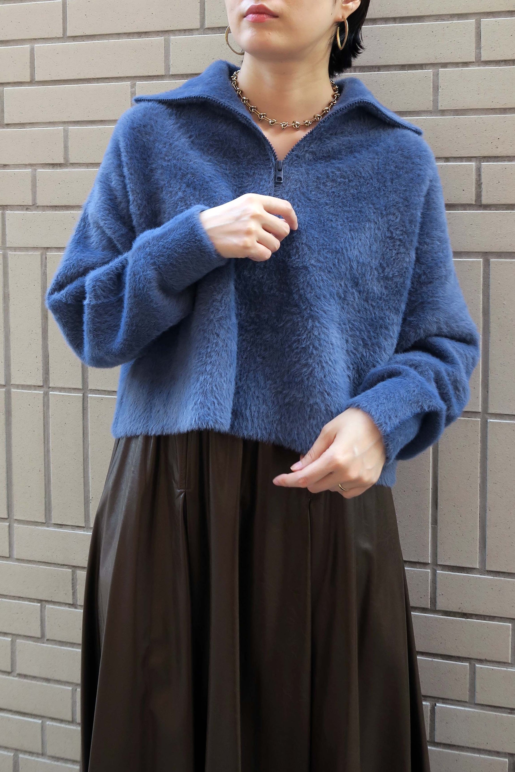 フェザーヤーンニット
