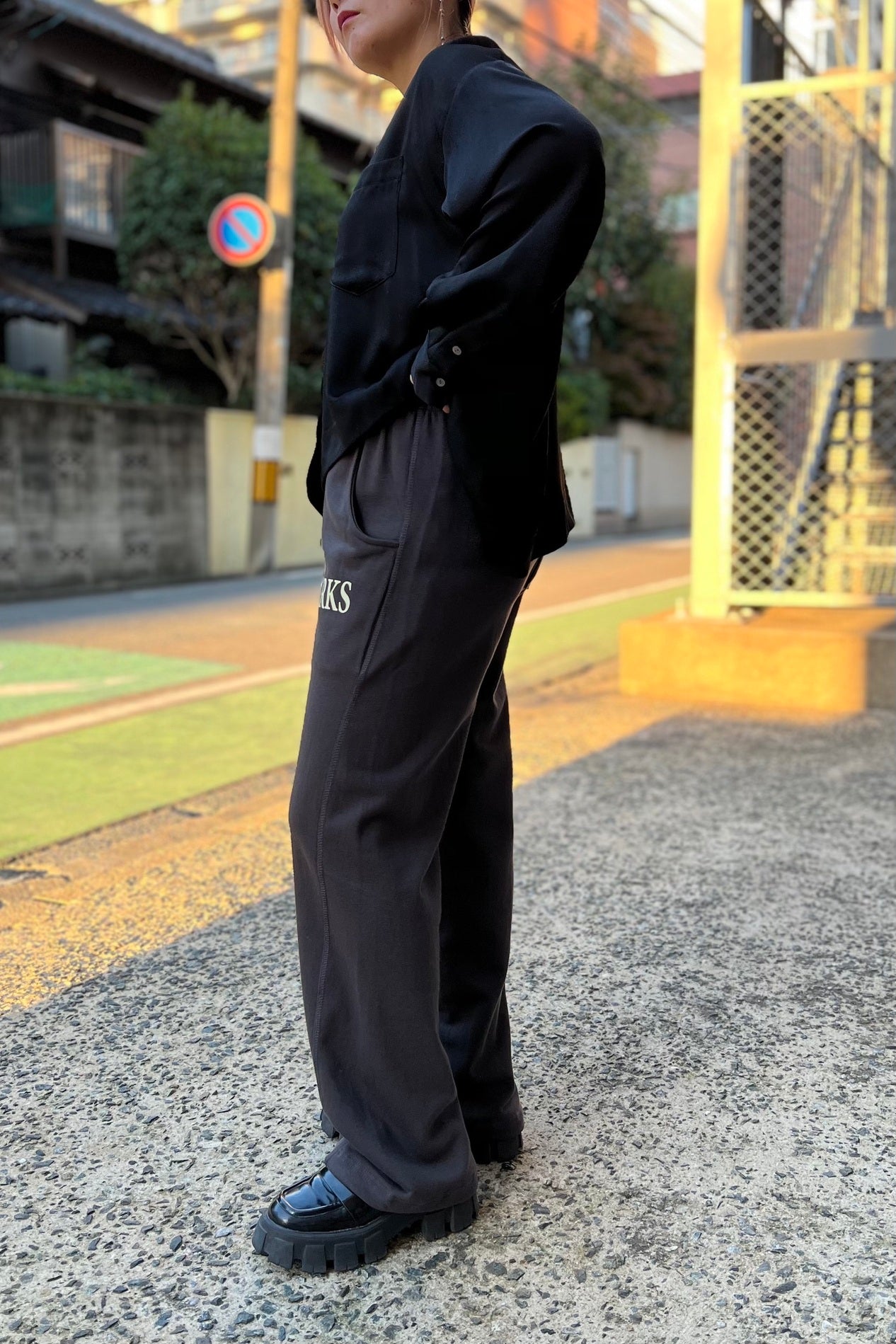 CHIGNON (シニヨン) 裏毛スウェットロゴ2wayパンツ 3235-360ko レディース y2k