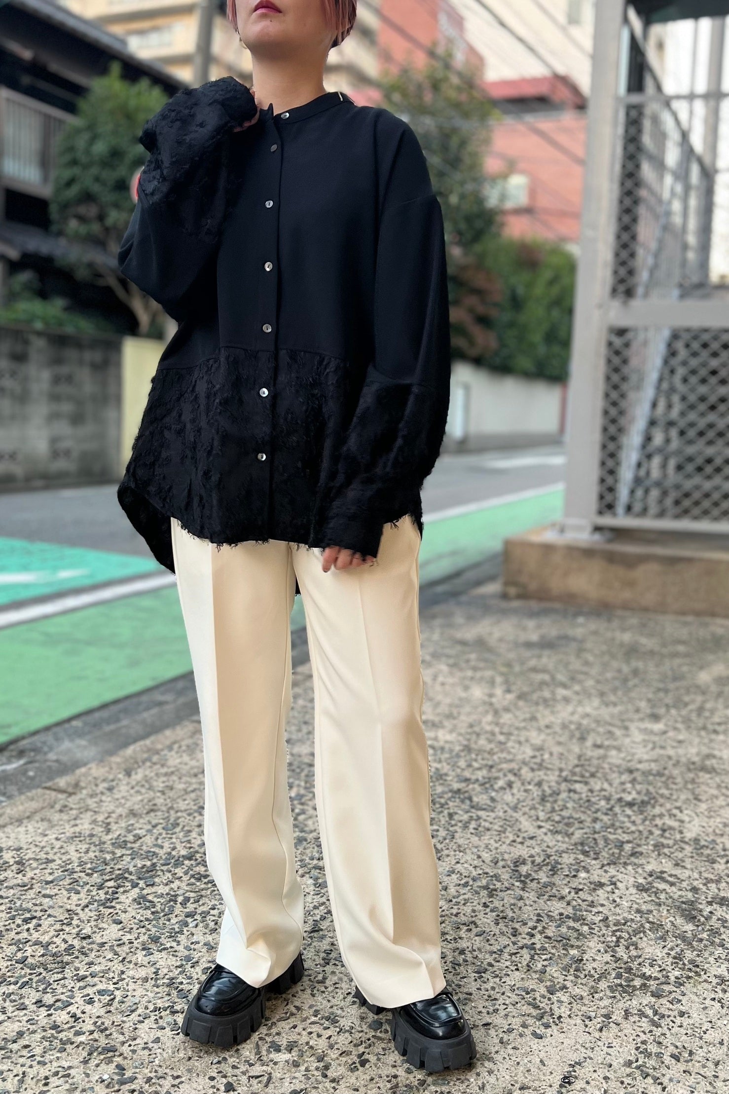 カットジャガード切替ブラウス