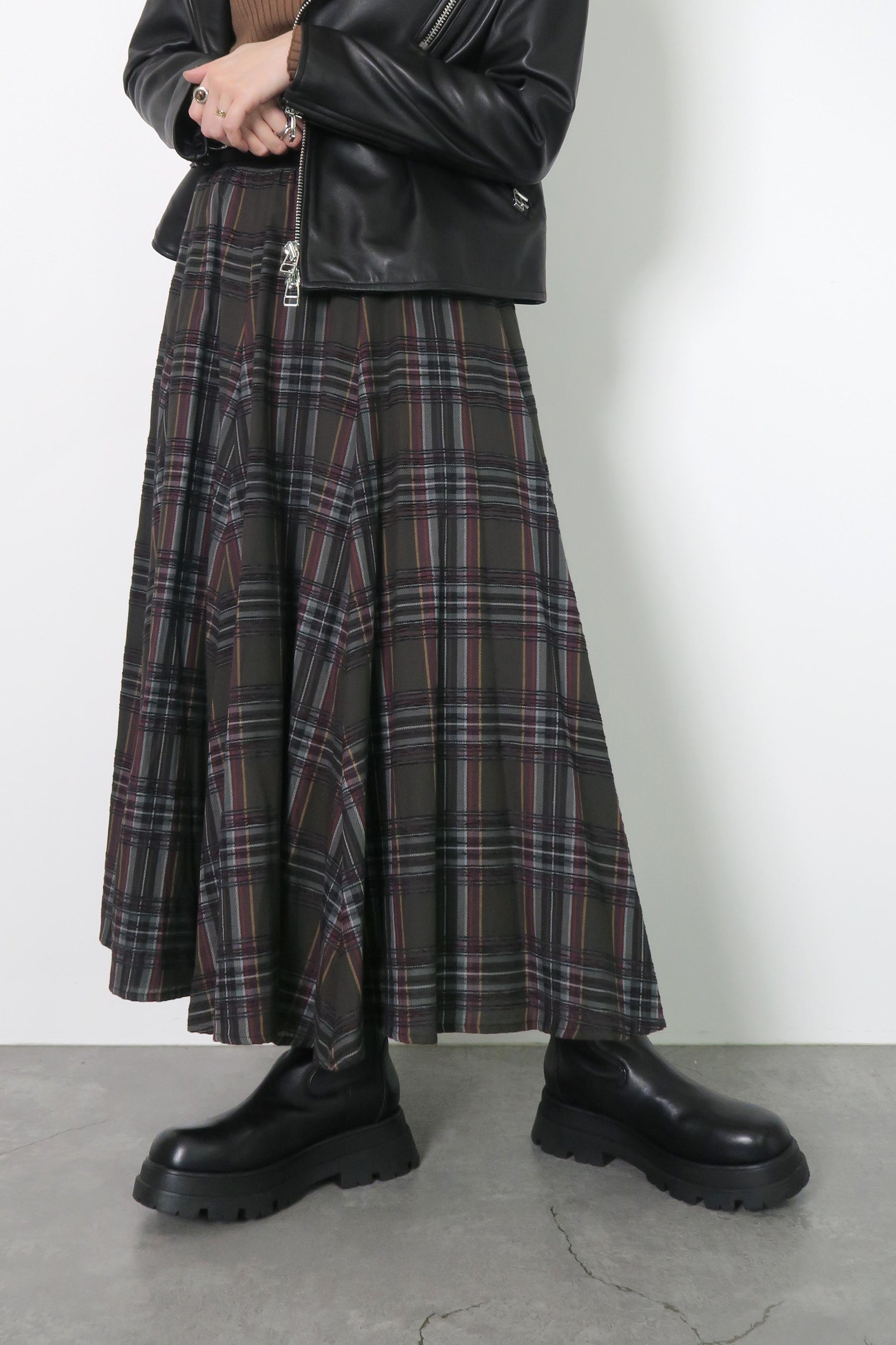 モールチェックスカート