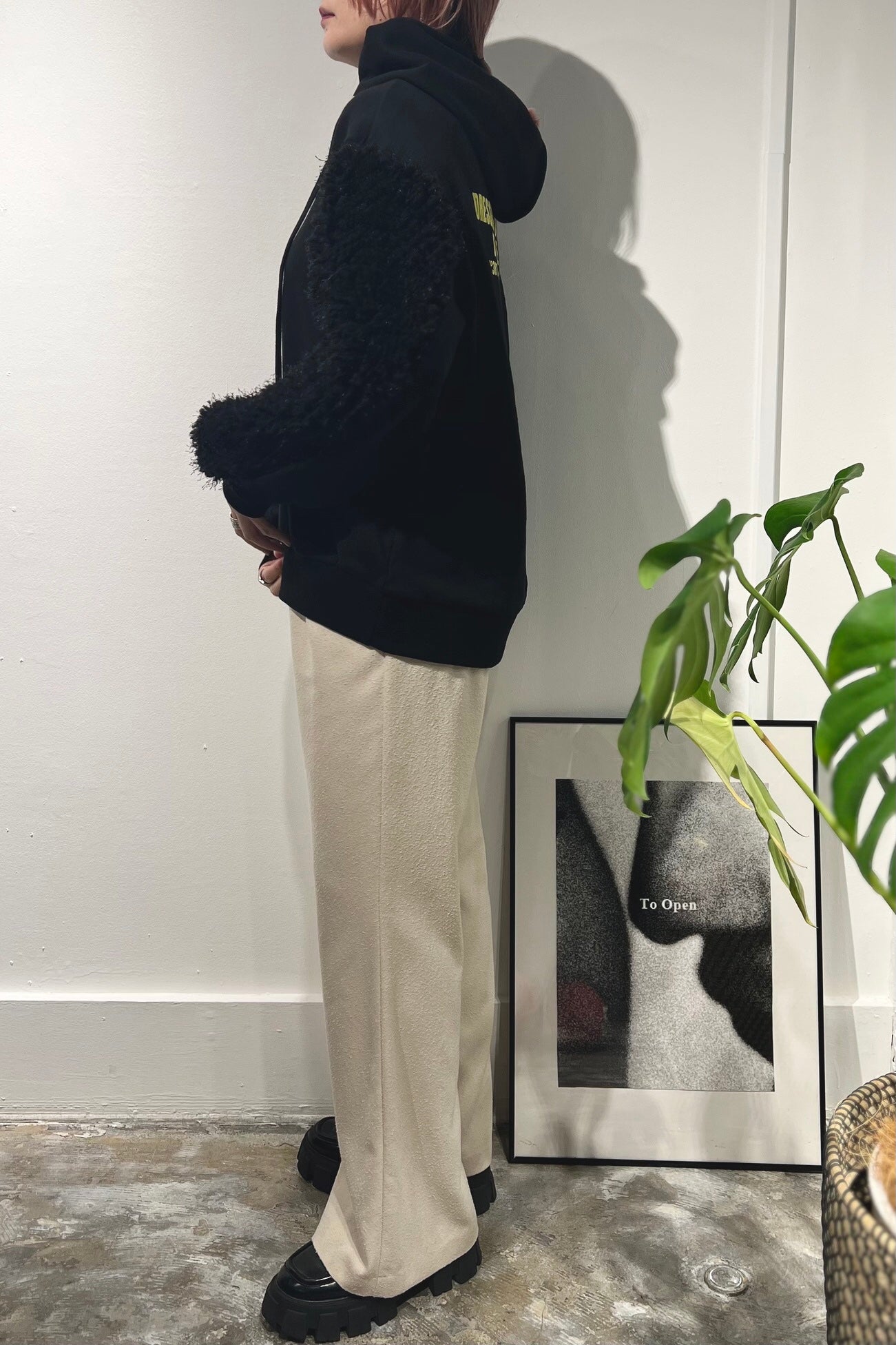 アシメファースリーブフーディー