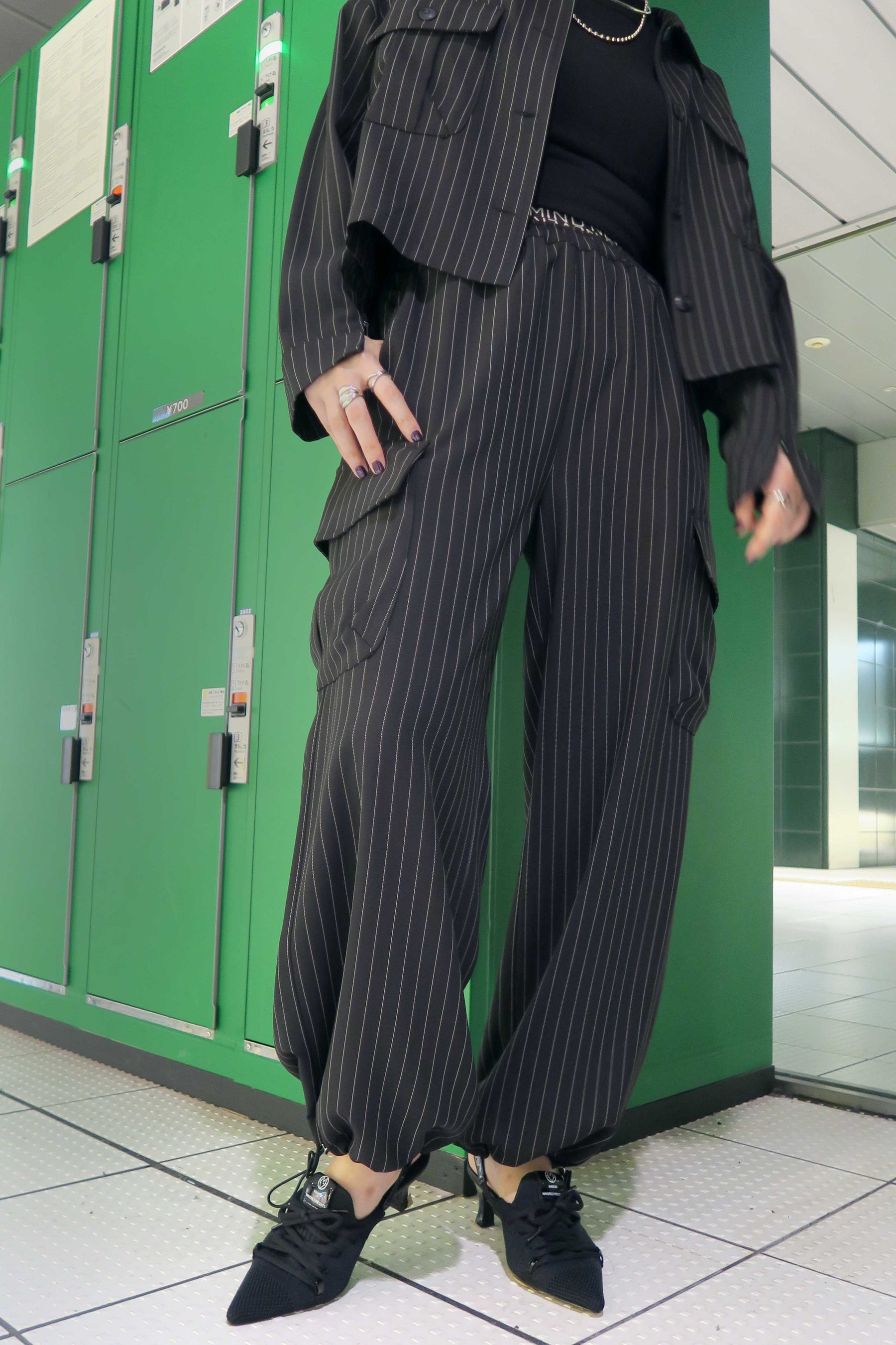 ストライプカーゴパンツ