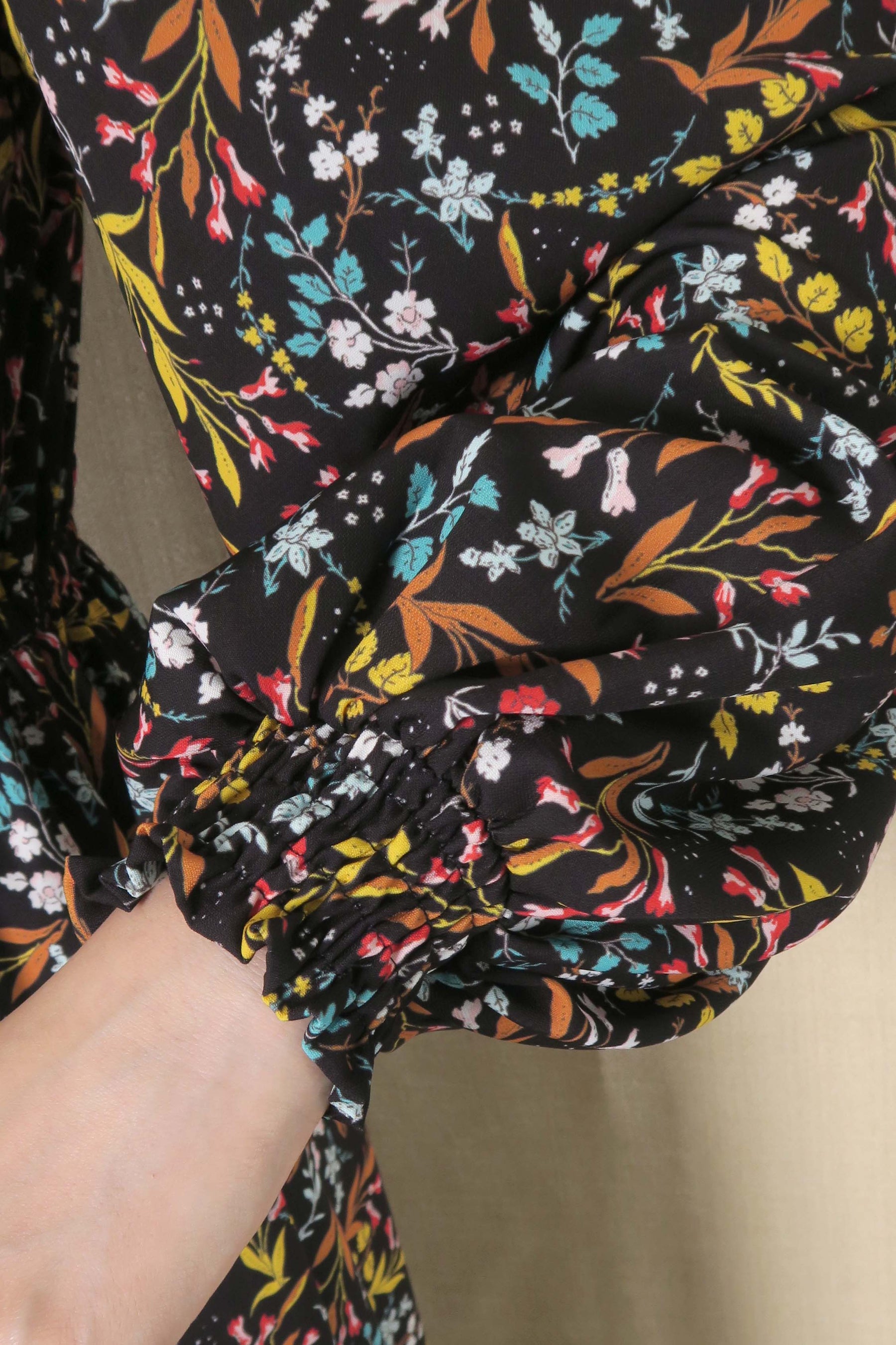 ウエストゴム花柄ワンピース
