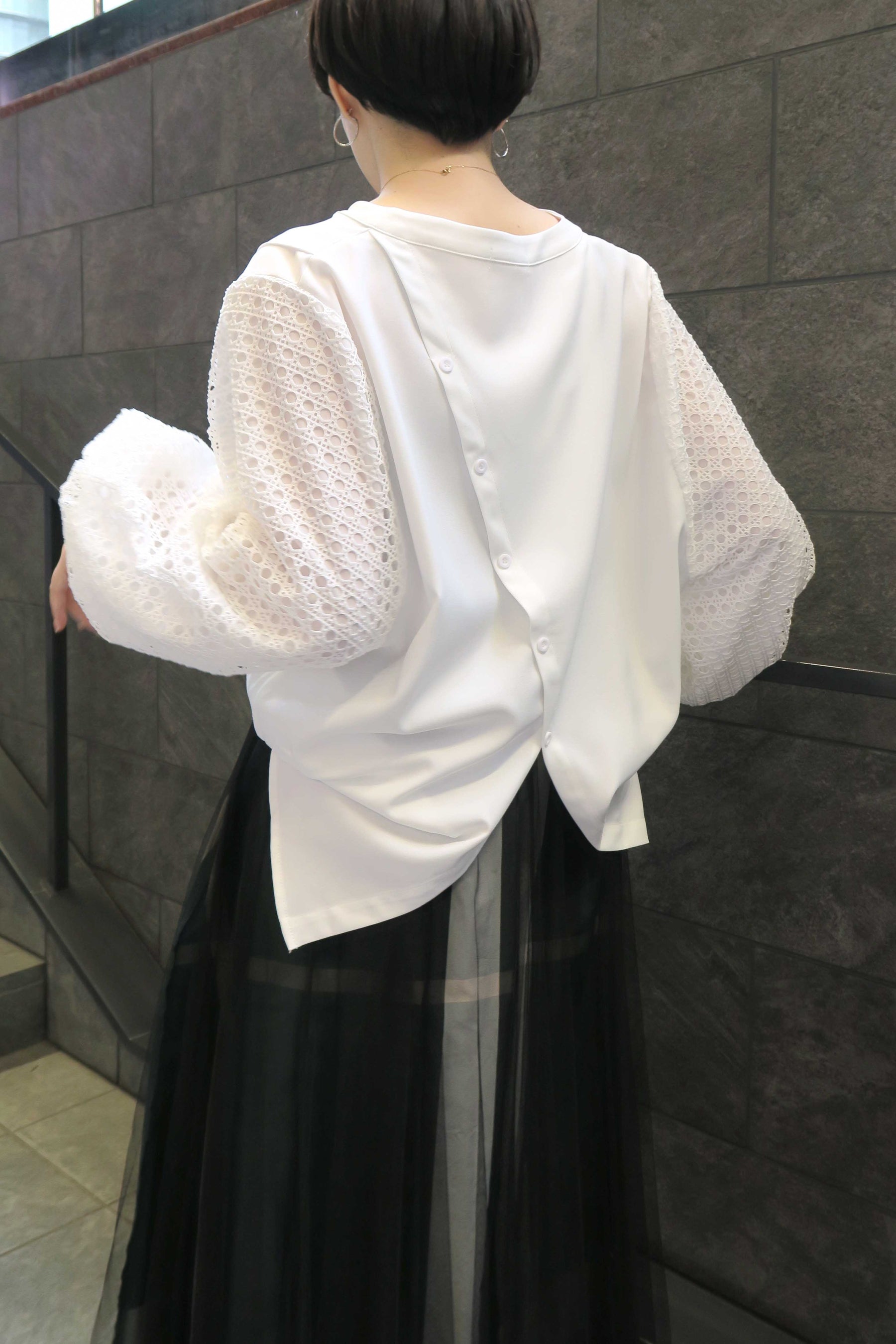 袖レースブラウス
