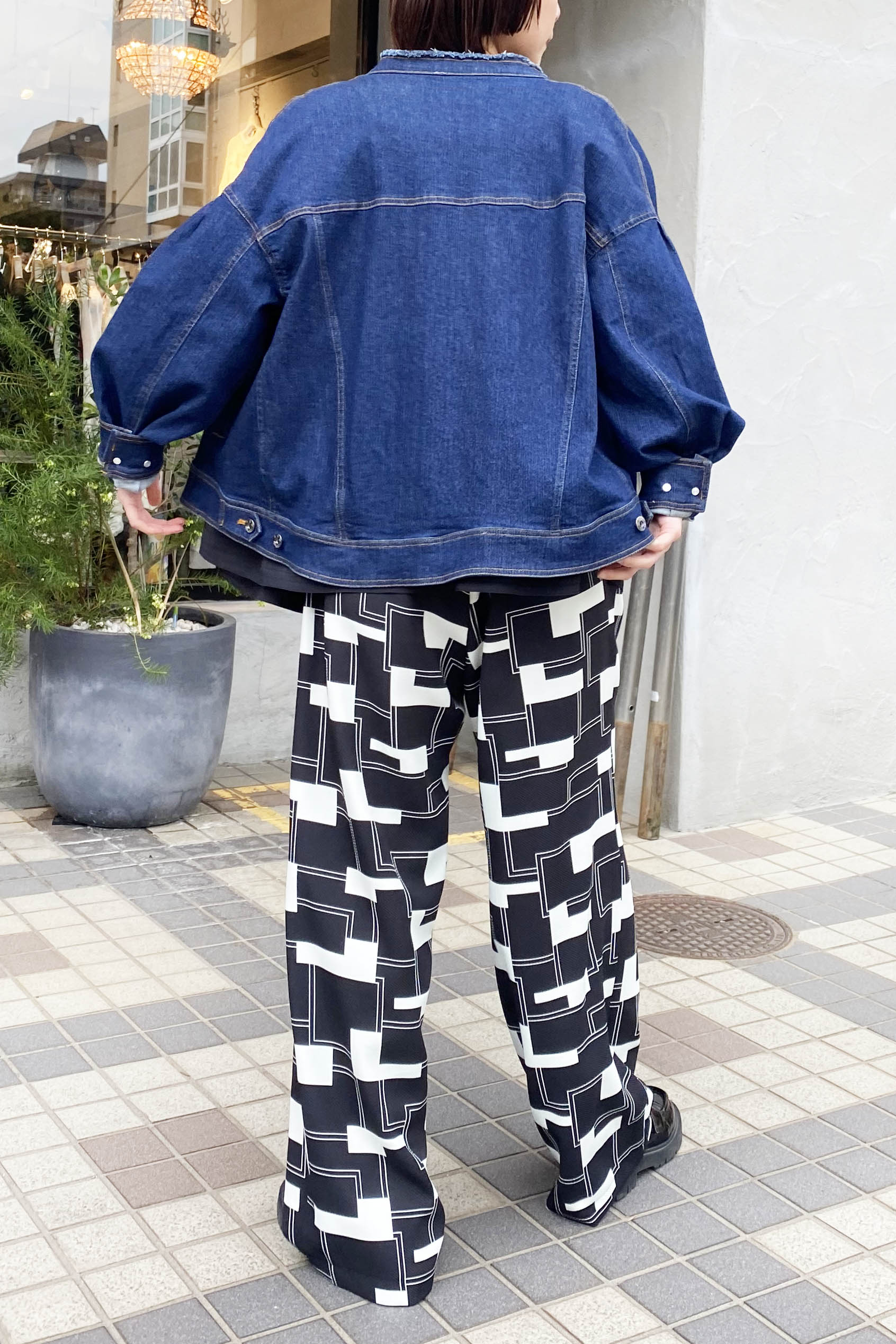 ツイル幾何学セミワイドパンツ