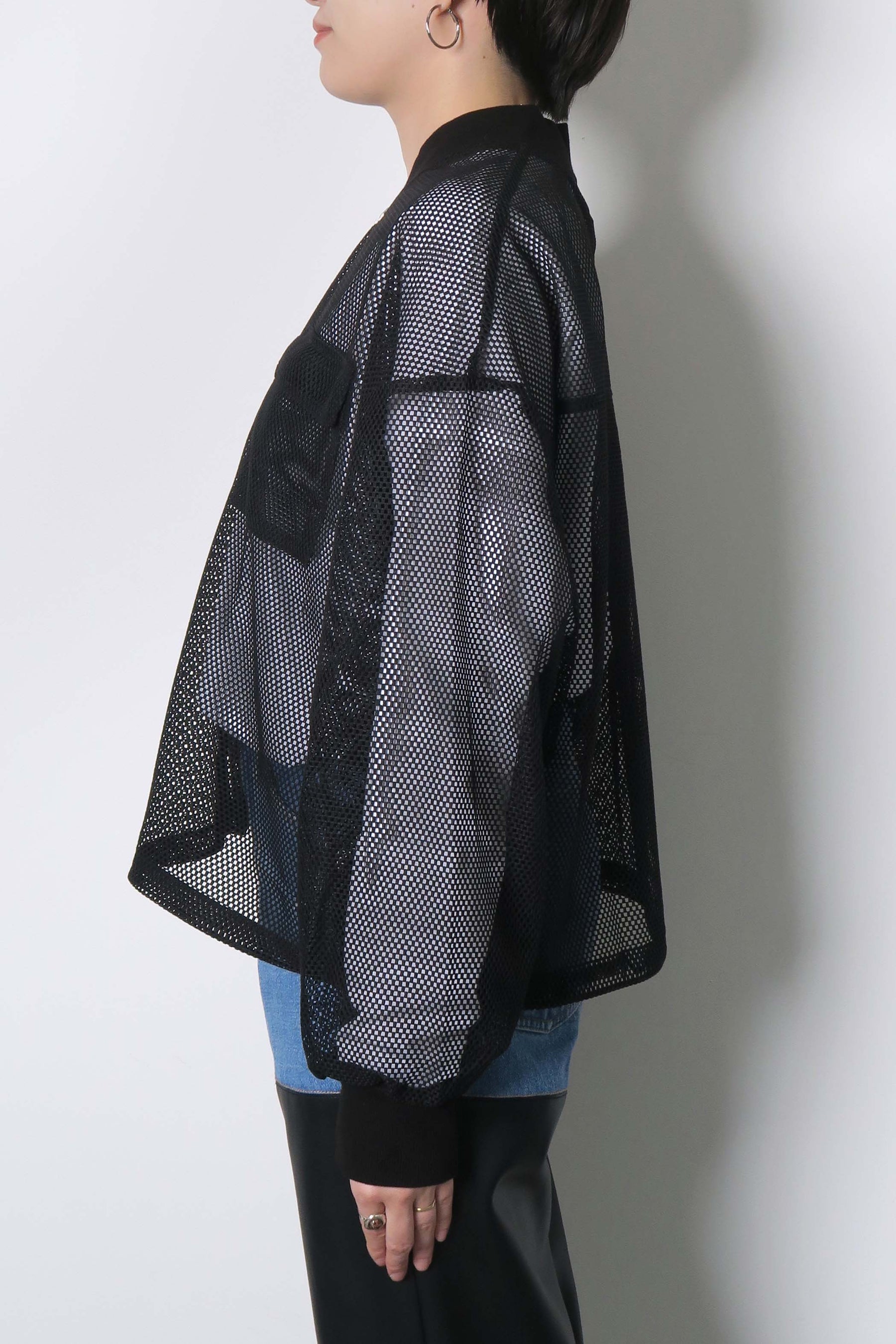 ショート丈メッシュブルゾン