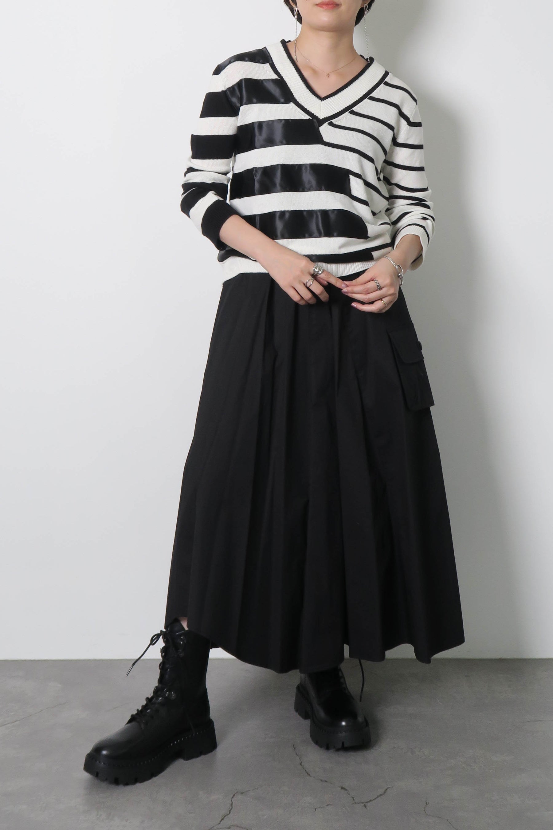 paulinebleu (ポリーヌブロー) アシメ 異素材 ボーダー Vネックニット 35097