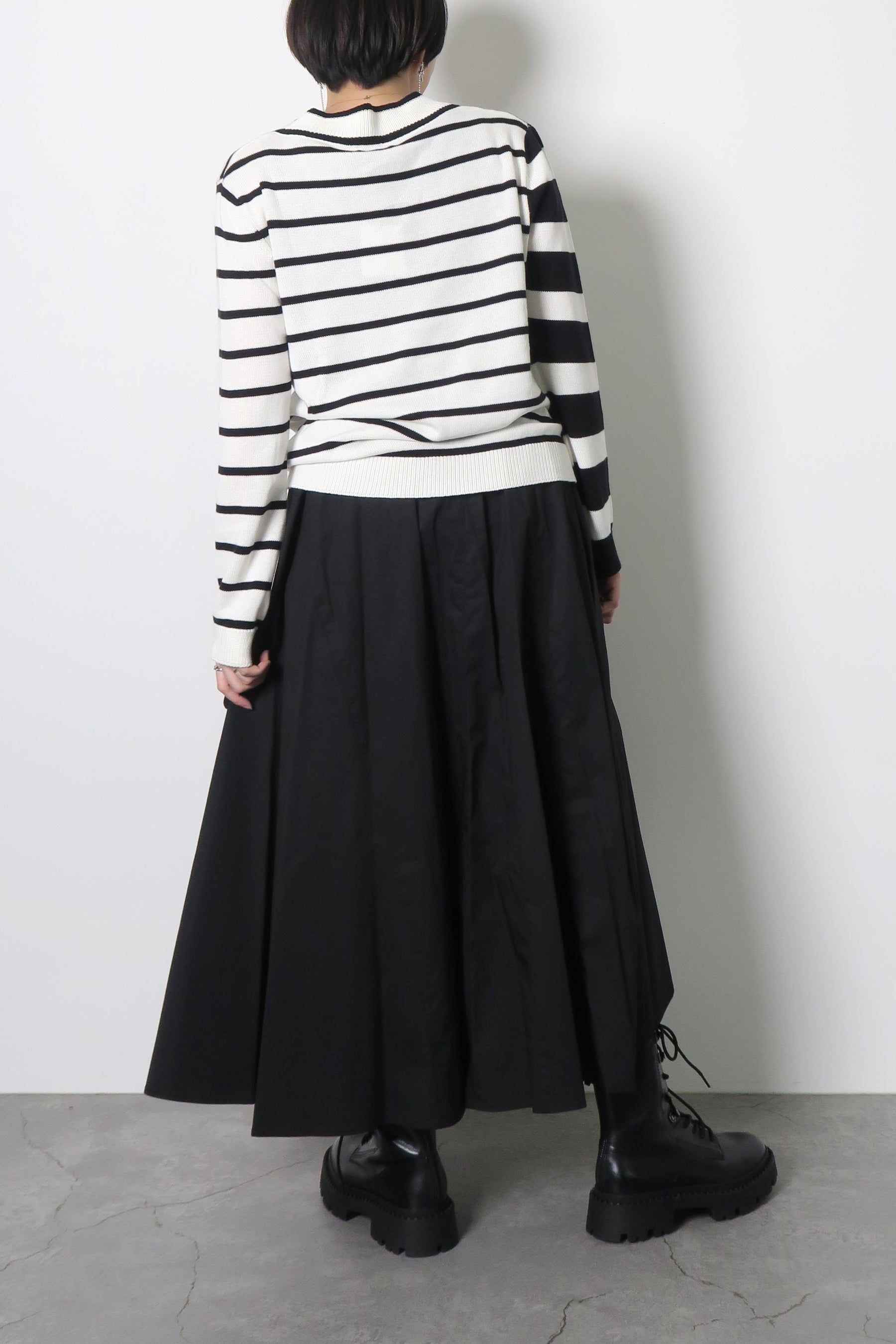 paulinebleu (ポリーヌブロー) アシメ 異素材 ボーダー Vネックニット 35097