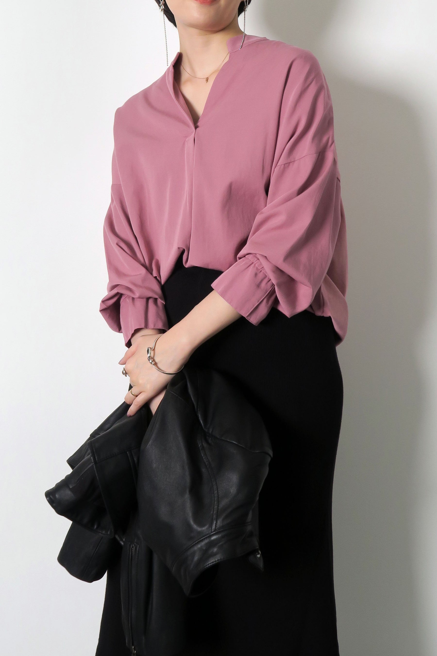 Dignite collier (ディニテ コリエ) 後ろ切替 長袖 ブラウス 800218 レディース きれいめ オフィス