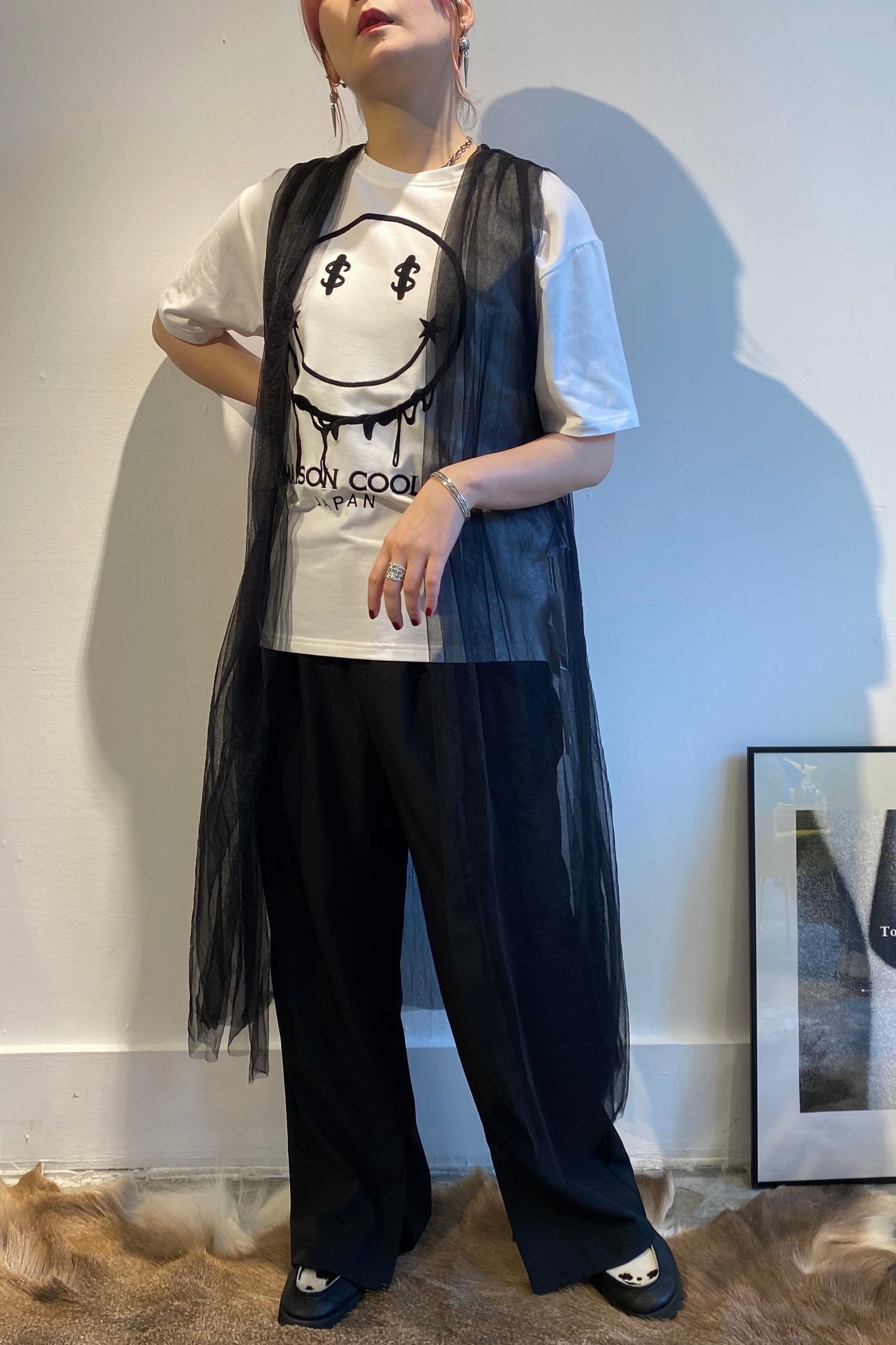 ドルフェイスエンブロイダリールーズTee