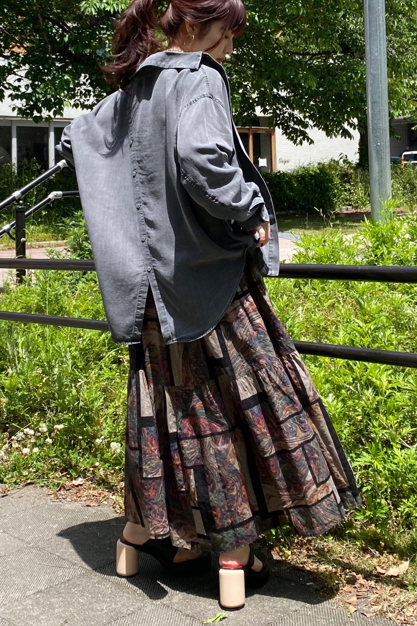 バックボタンテンセルデニムシャツ