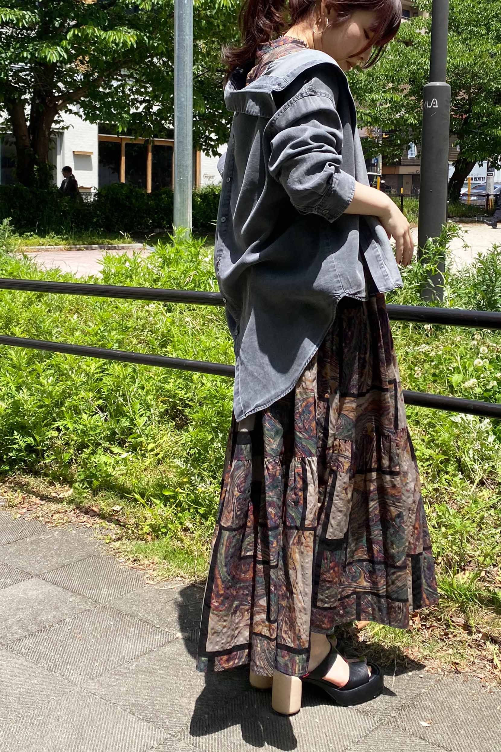 バックボタンテンセルデニムシャツ