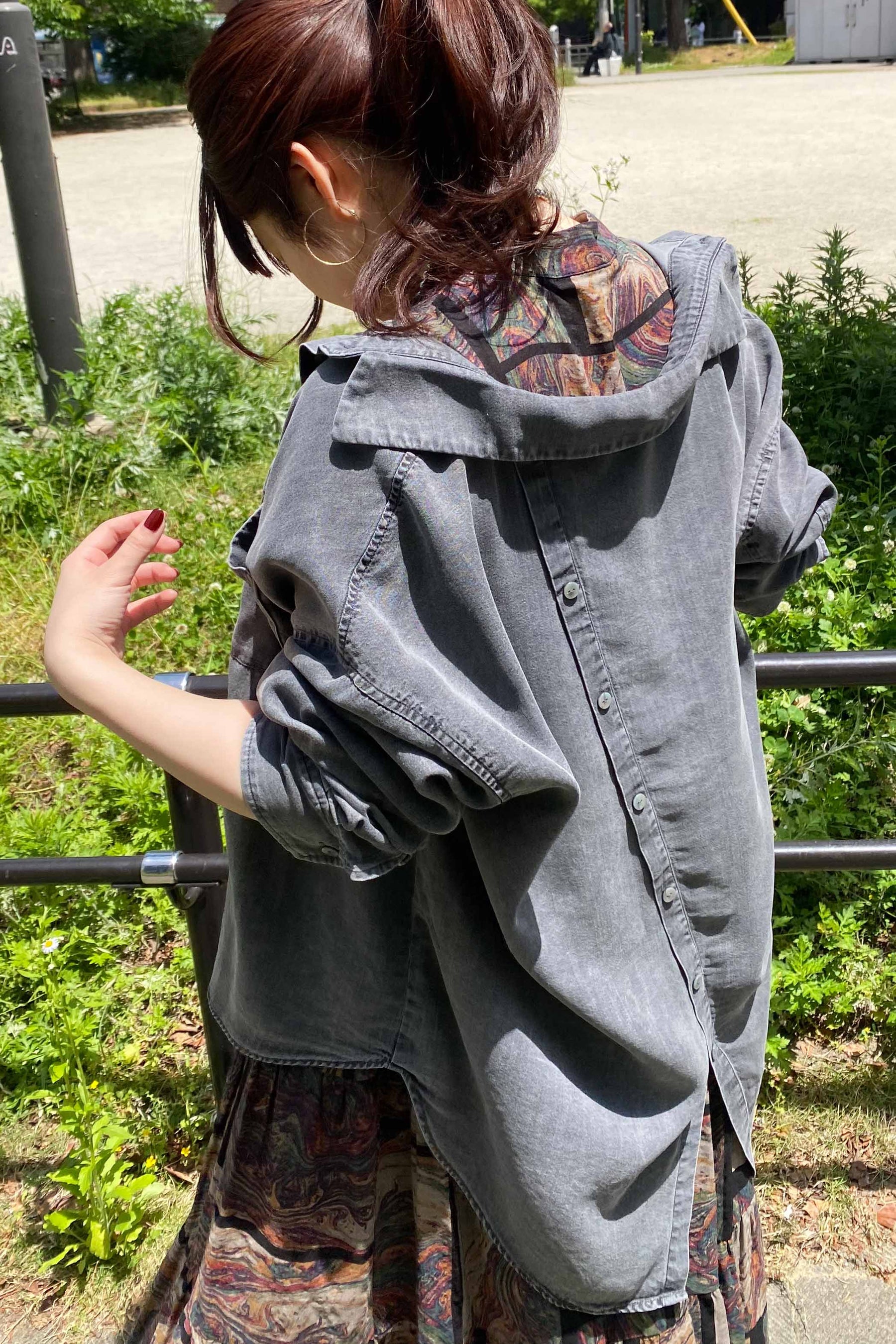 バックボタンテンセルデニムシャツ