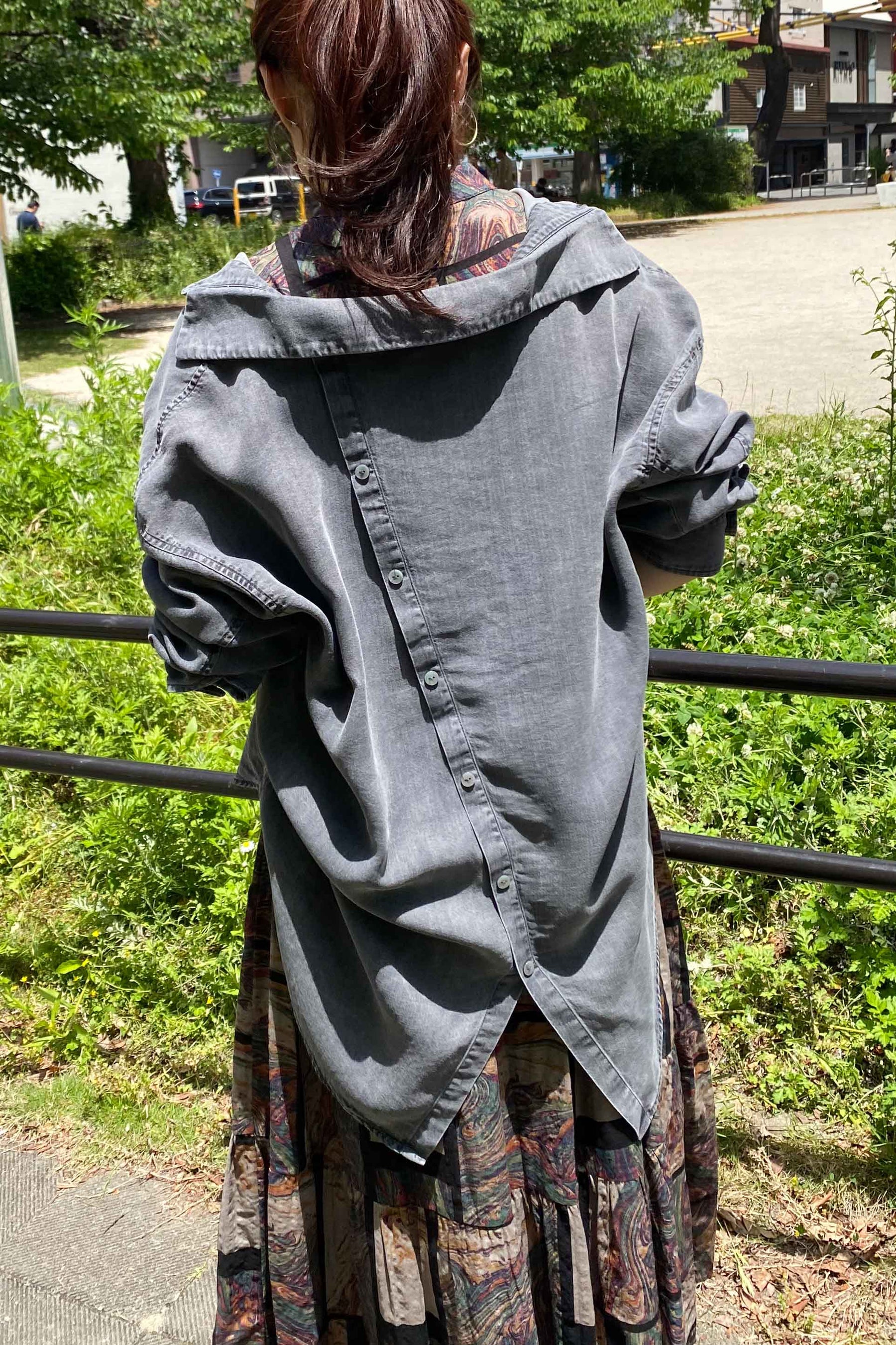 バックボタンテンセルデニムシャツ