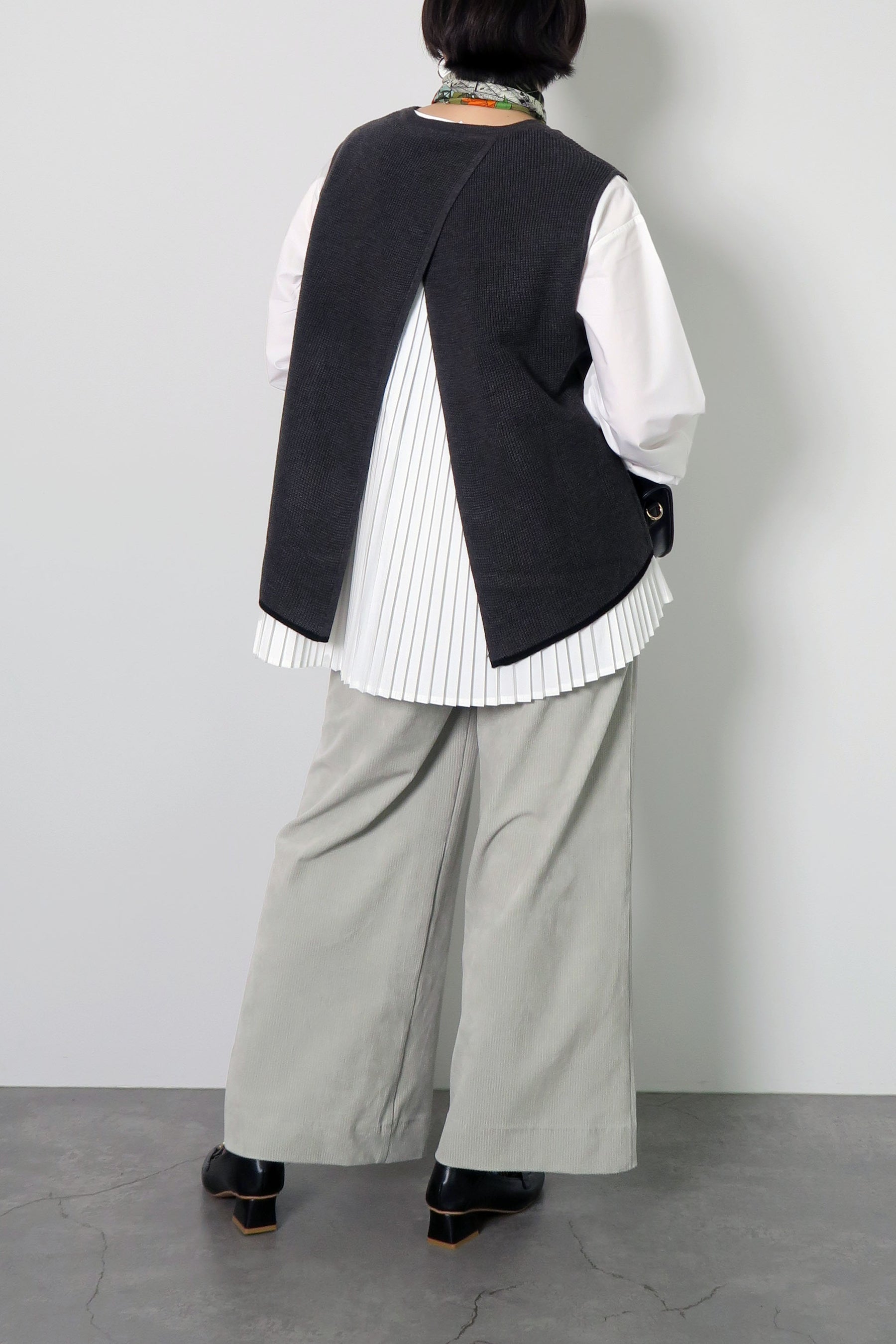コーデュロイワイドパンツ