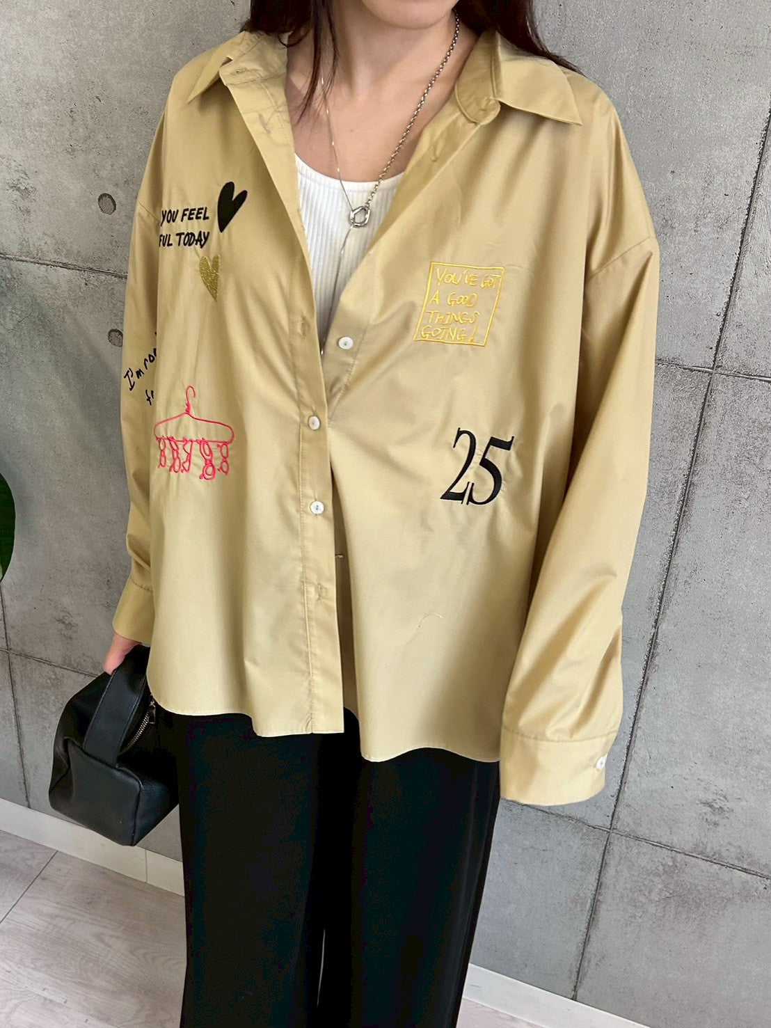 ROSIEE(ロージー) レタリング刺繍×プリントBIGシャツ R782732