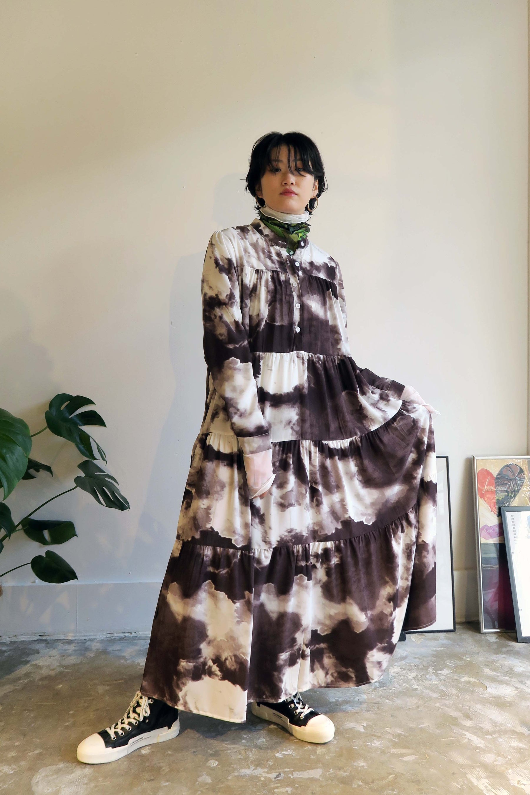 PaulineBleu ポリーヌブロー ムラ染 ティアード ワンピース 長袖 モノトーン