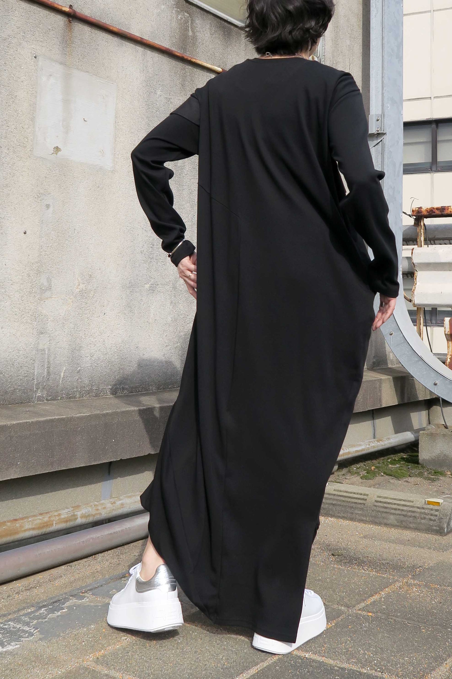 レイヤードアシメワンピース
