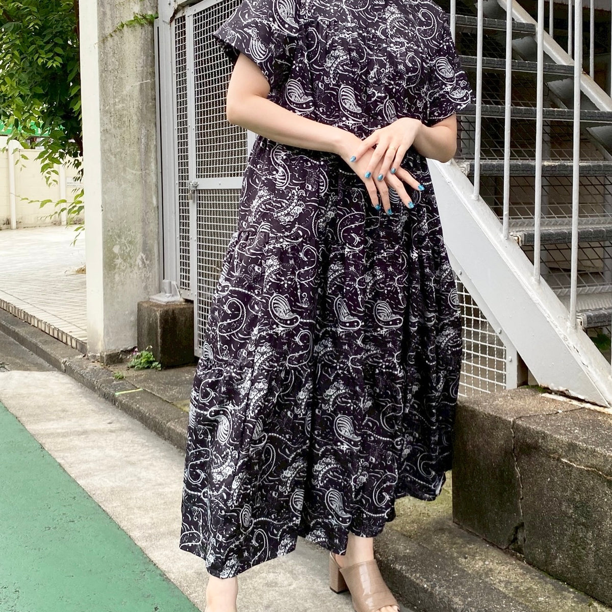 Pauline Bleu ティアードワンピース 半袖 ブラウン系 PaulineBleu (ポリーヌブロー)ペイズリー柄プリント半袖ティアード