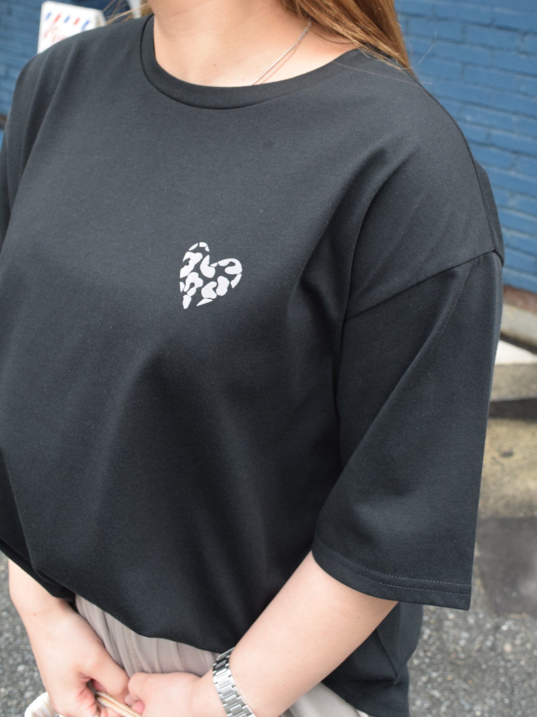 レオパード柄ハート フロッキープリントTシャツ