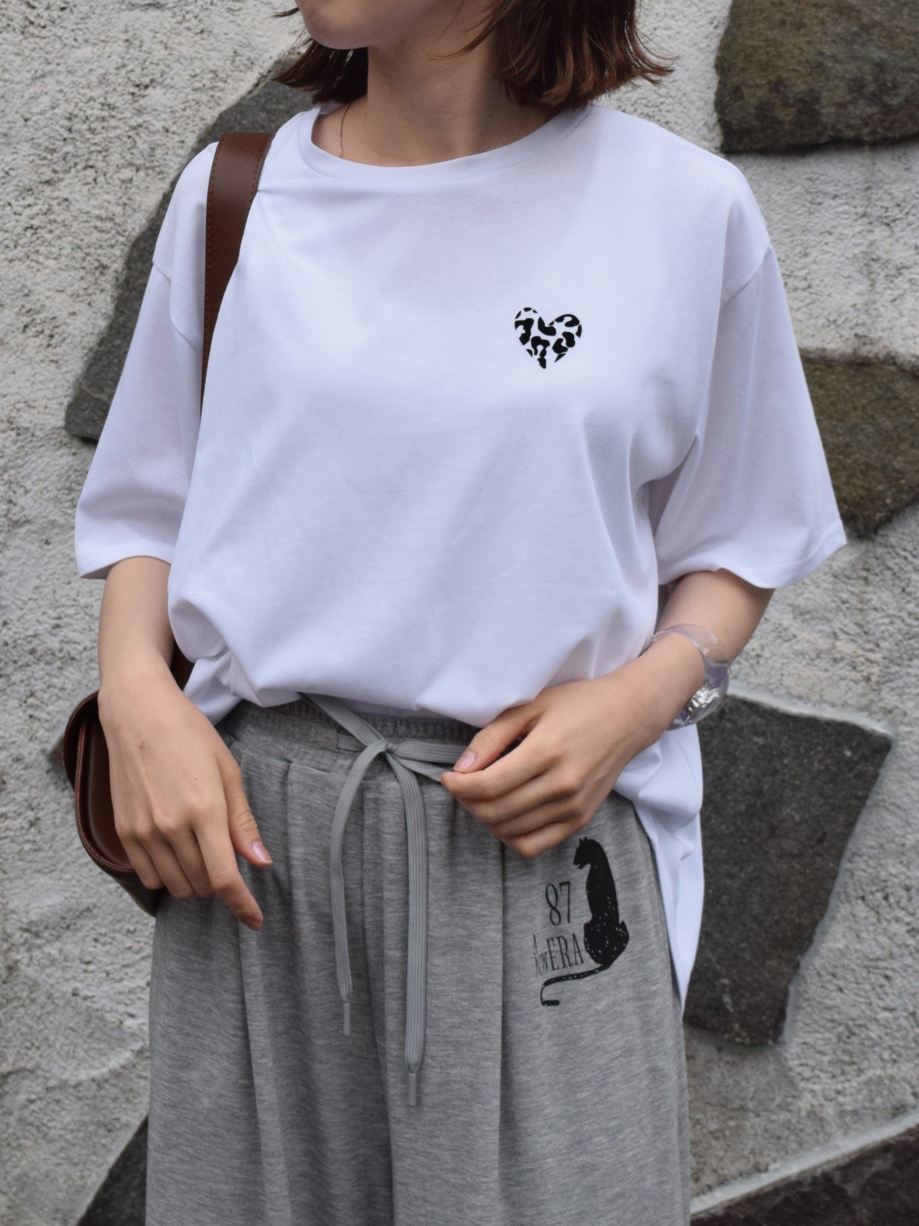 レオパード柄ハート フロッキープリントTシャツ