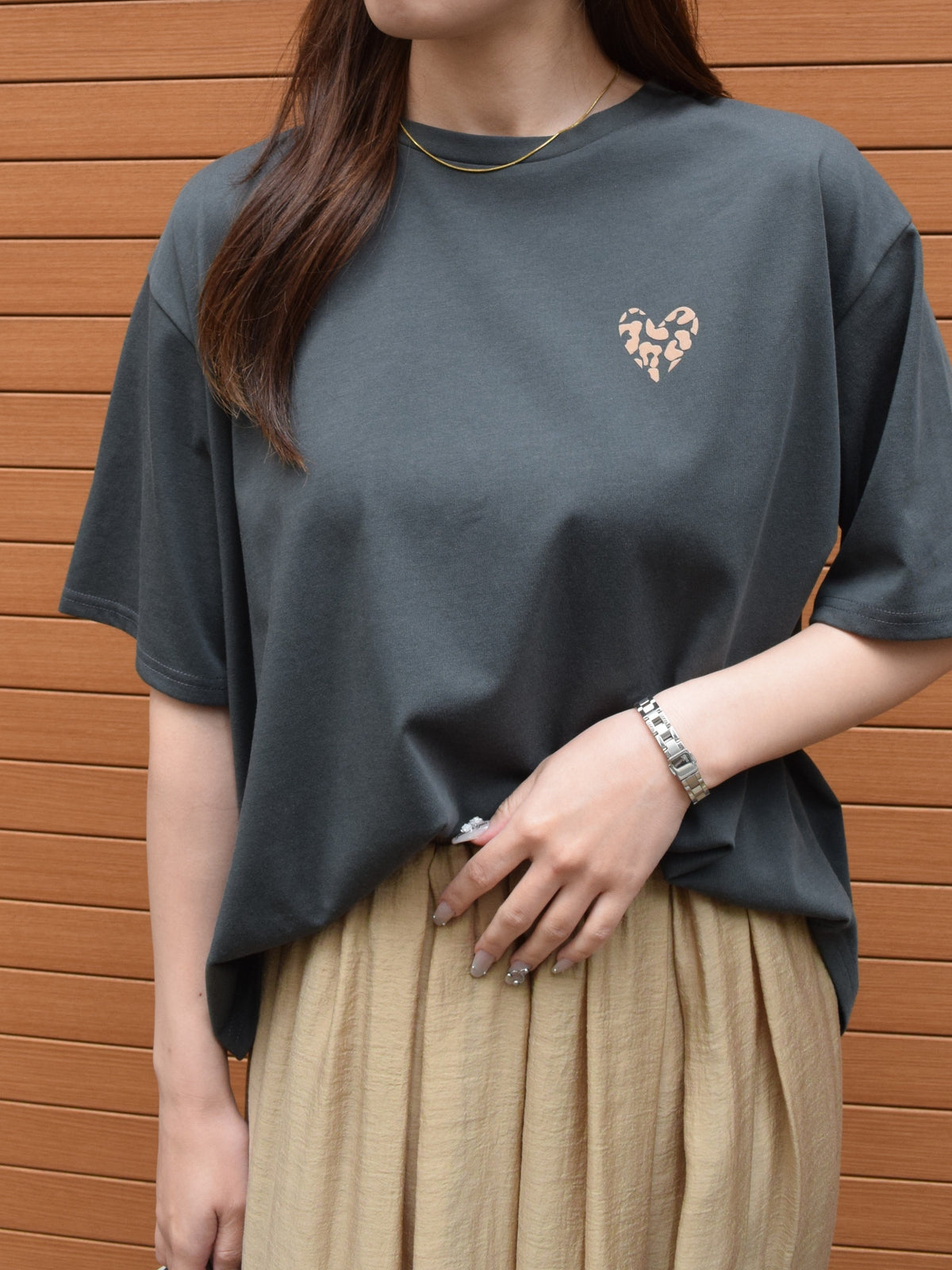 レオパード柄ハート フロッキープリントTシャツ