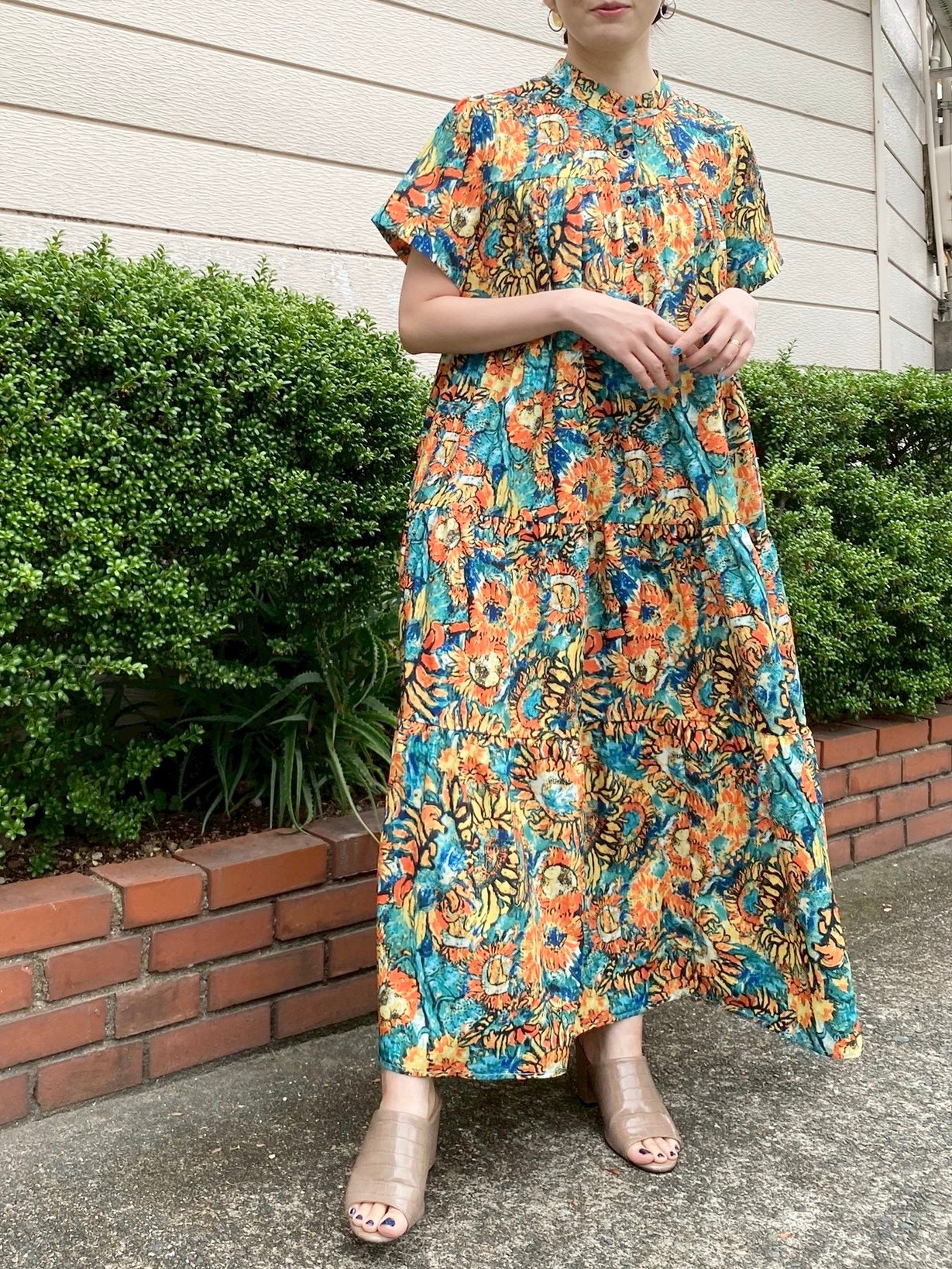 フラワー柄プリント半袖ティアードワンピース
