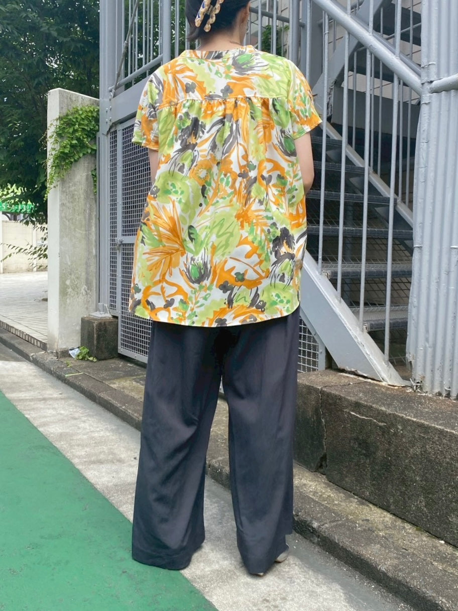 タックイージーワイドパンツ