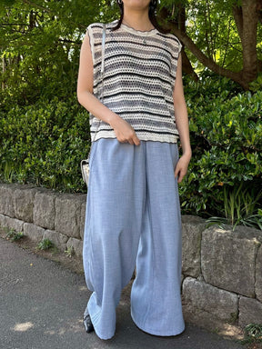 ボーダーノースリーブニット