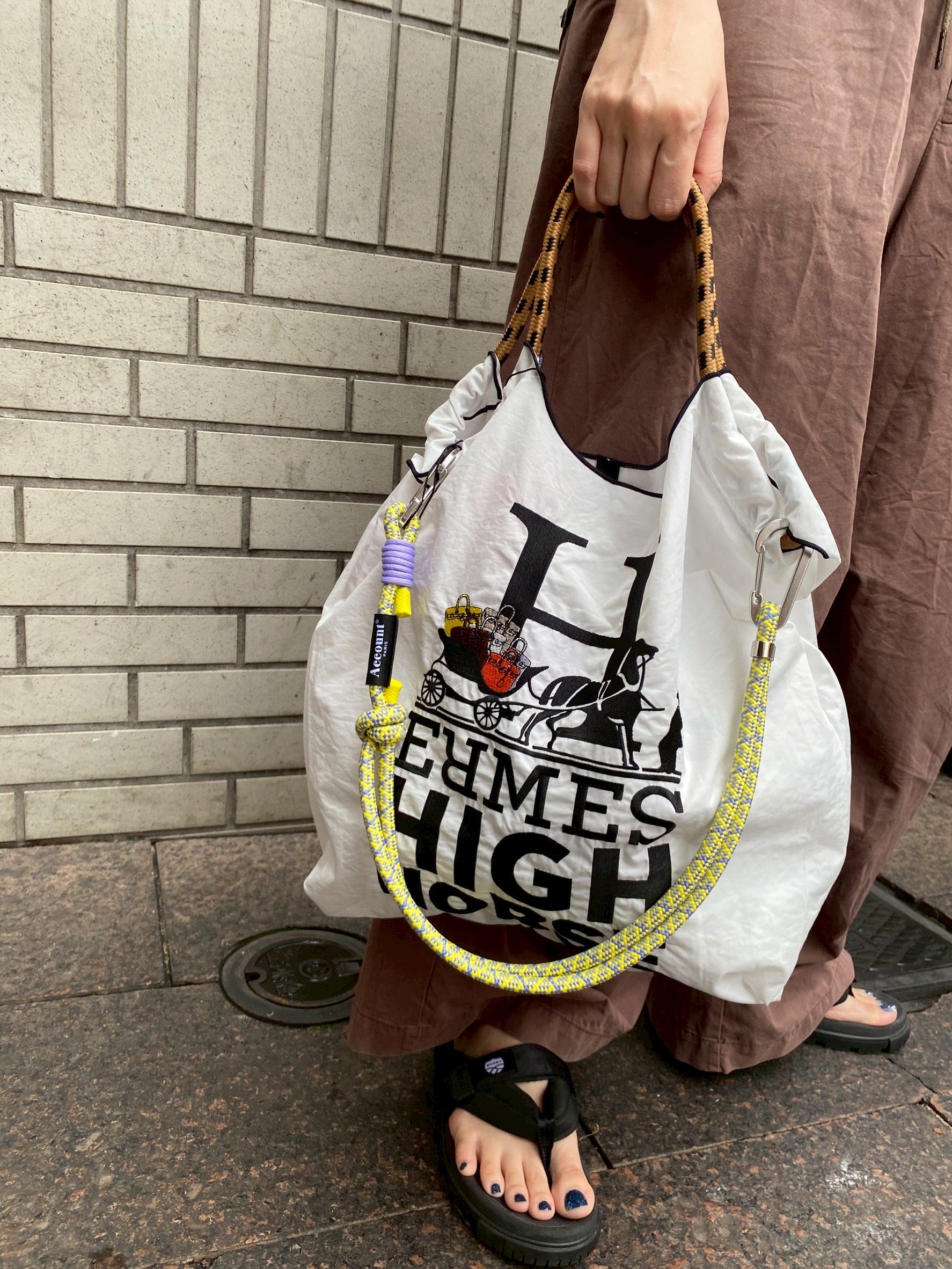 ショルダーストラップ