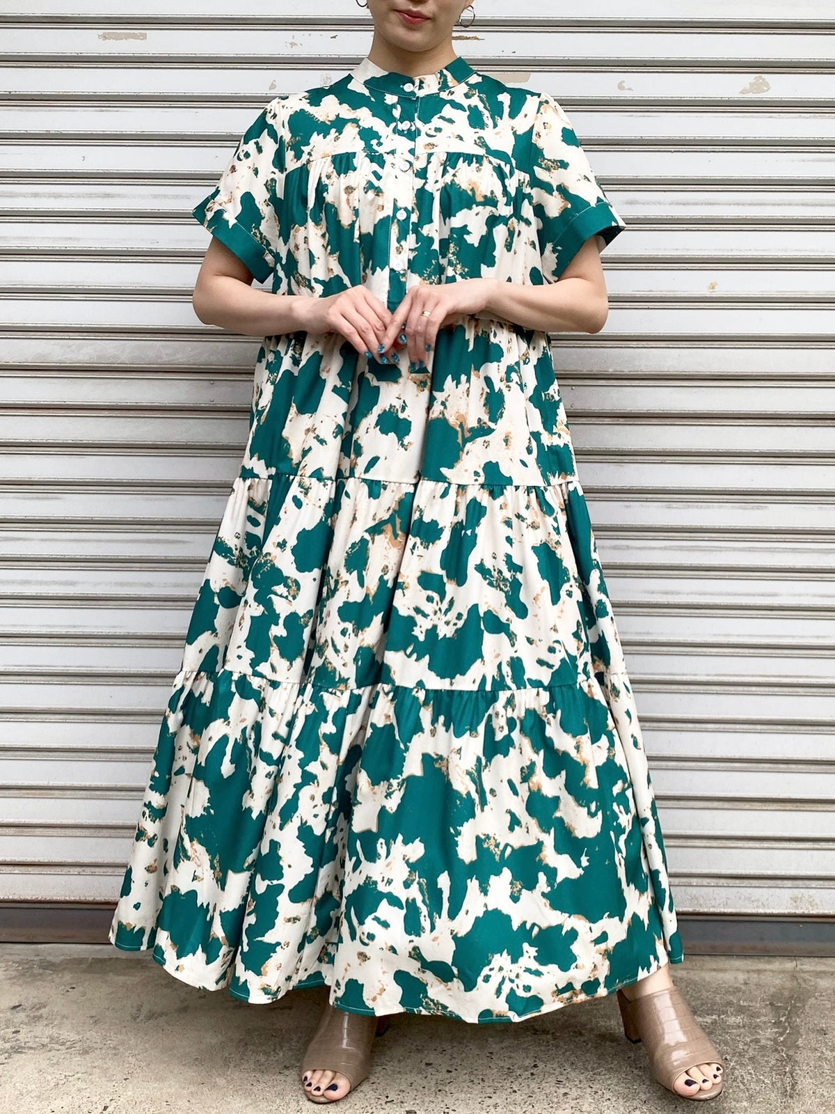 アートペイント柄プリント半袖ティアードワンピース