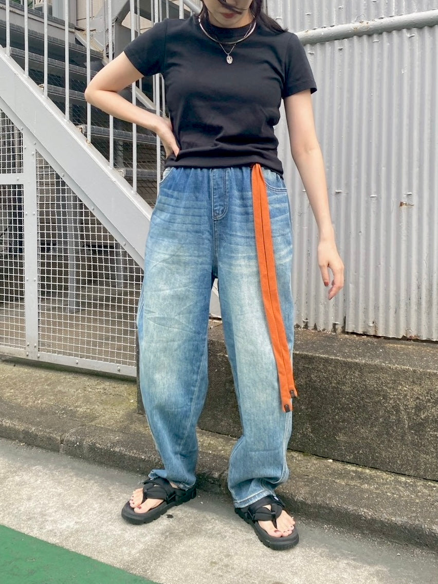 ストレッチテーパードデニム