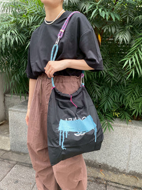 ショルダーストラップ