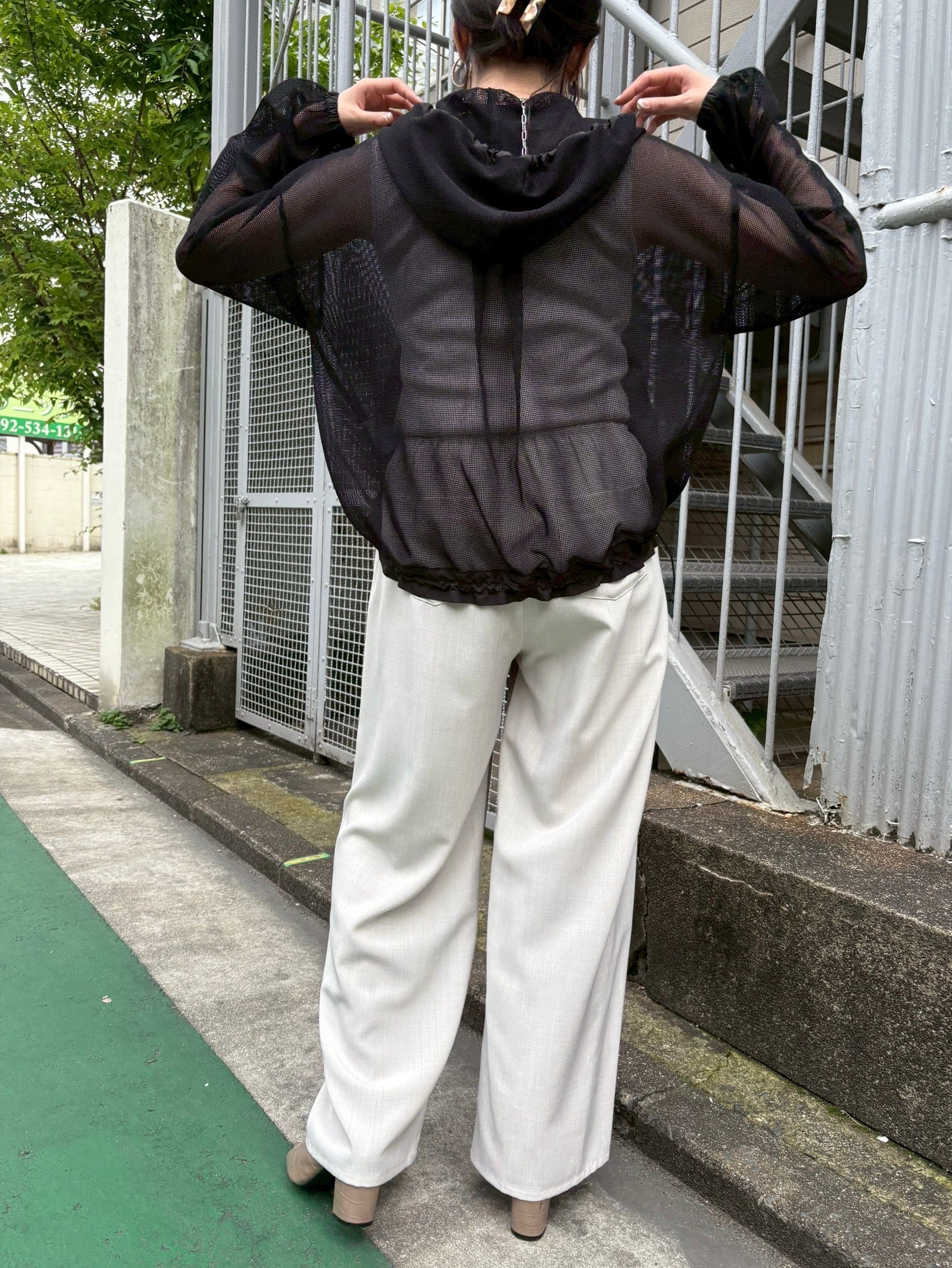 メッシュジップパーカー