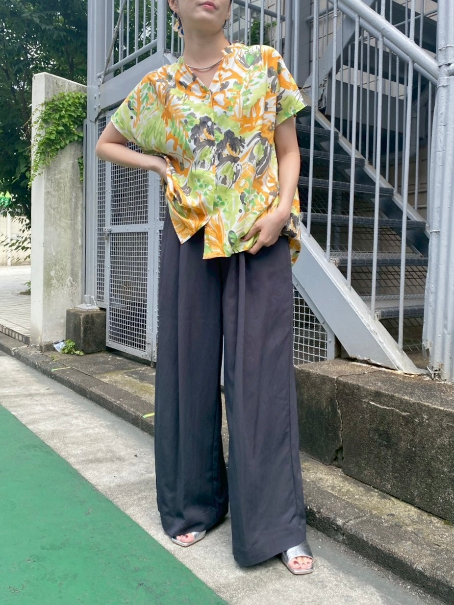 タックイージーワイドパンツ