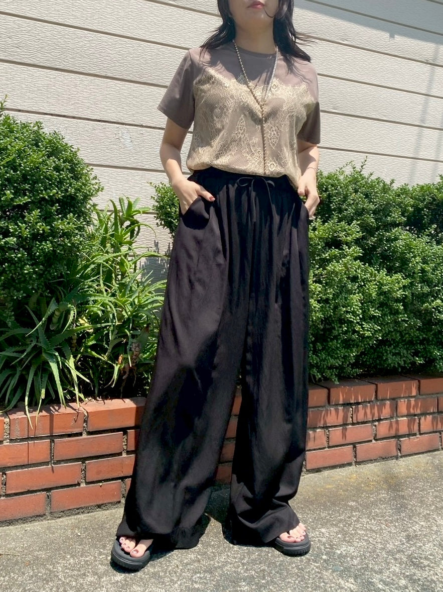 タックイージーワイドパンツ