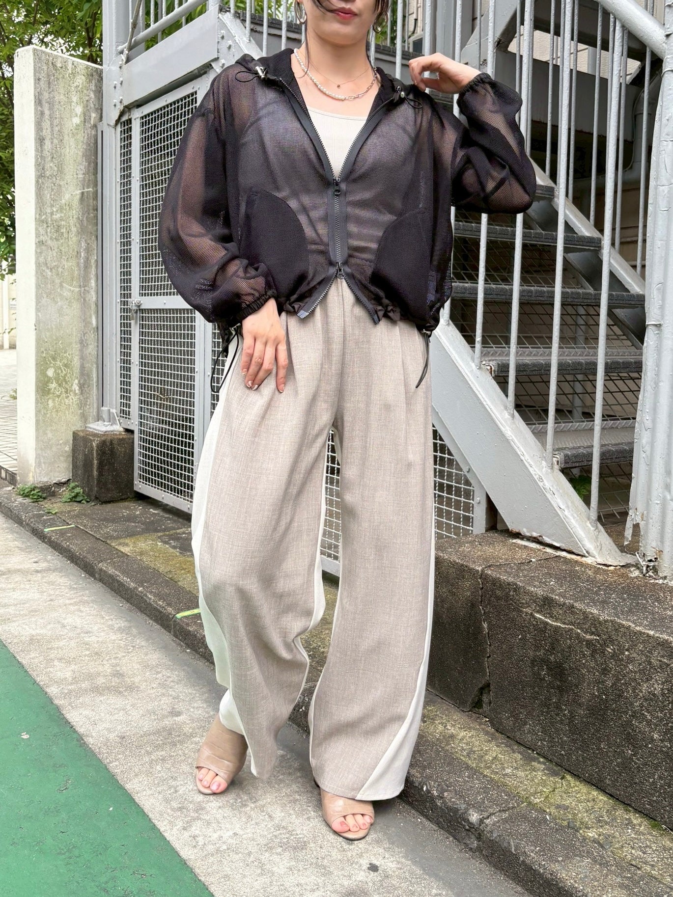 メッシュジップパーカー