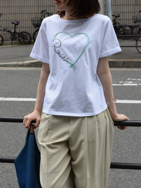 ハートコード刺繍×ロゴプリントTシャツ