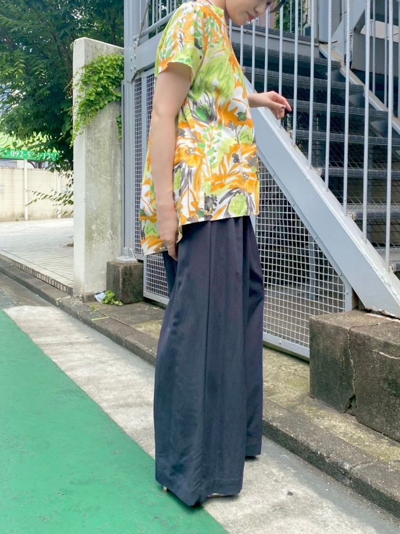 タックイージーワイドパンツ