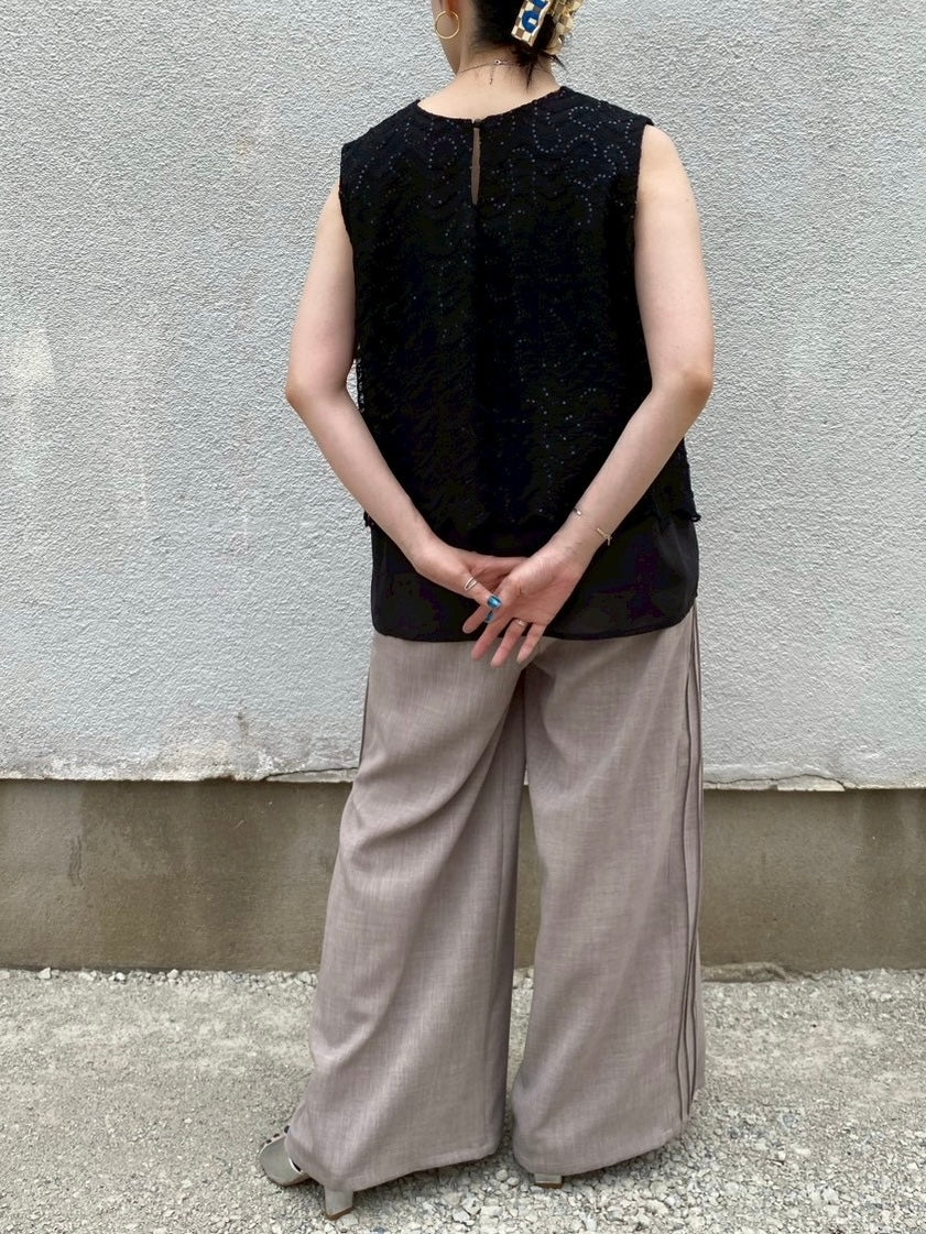 ウェーブパターンレーストップス