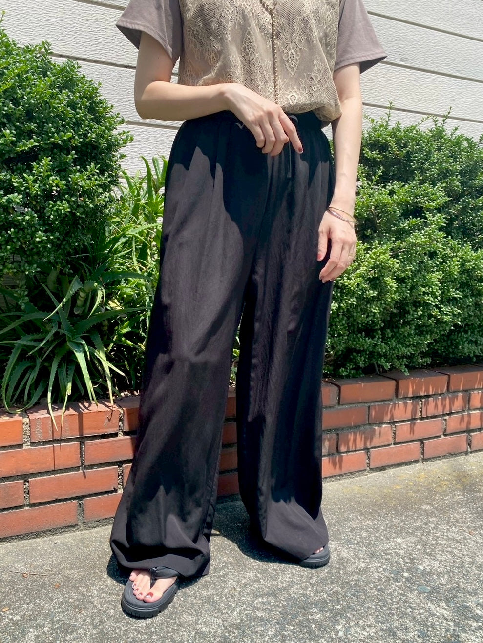 タックイージーワイドパンツ