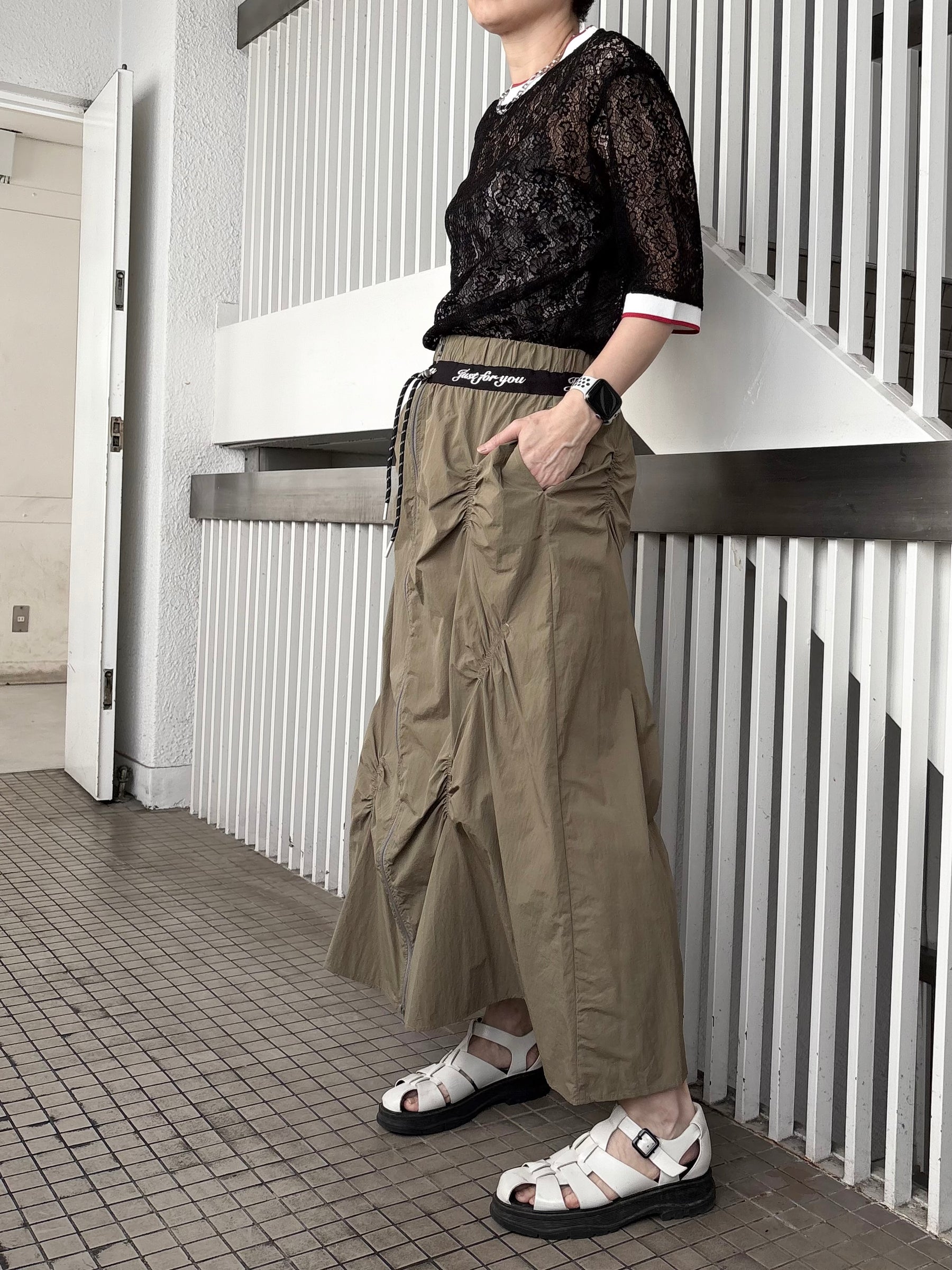 ギャザーナイロンスカート