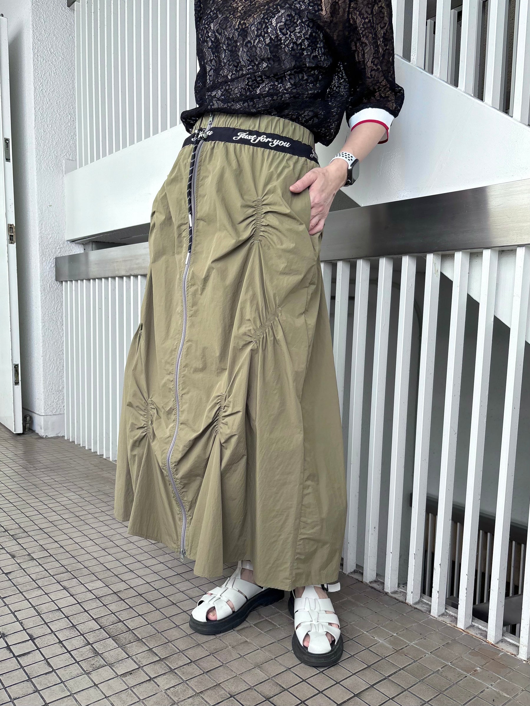 PaulineBleu (ポリーヌブロー) ギャザーナイロンスカート 87532